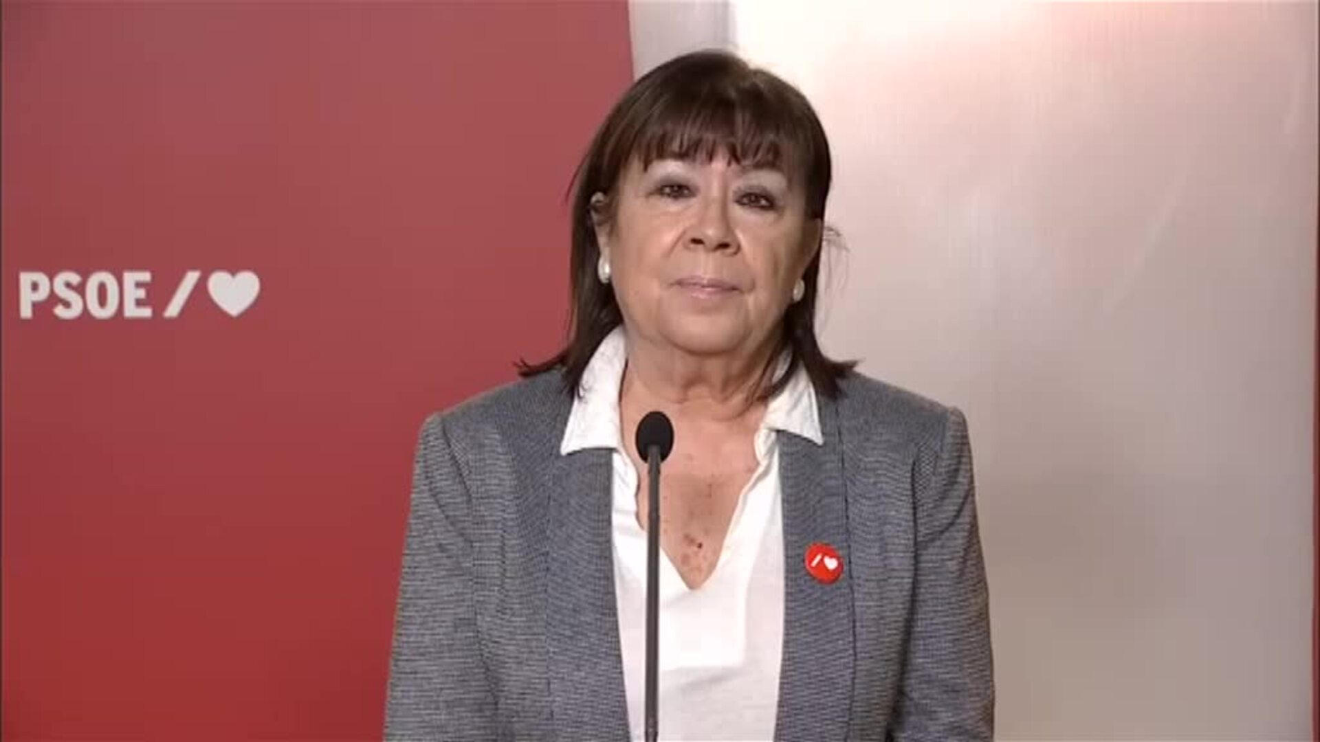 Cristina Narbona: &quot;Ponemos el énfasis en el firme compromiso del Rey con los valores éticos que los ciudadanos reclaman en las instituciones&quot;
