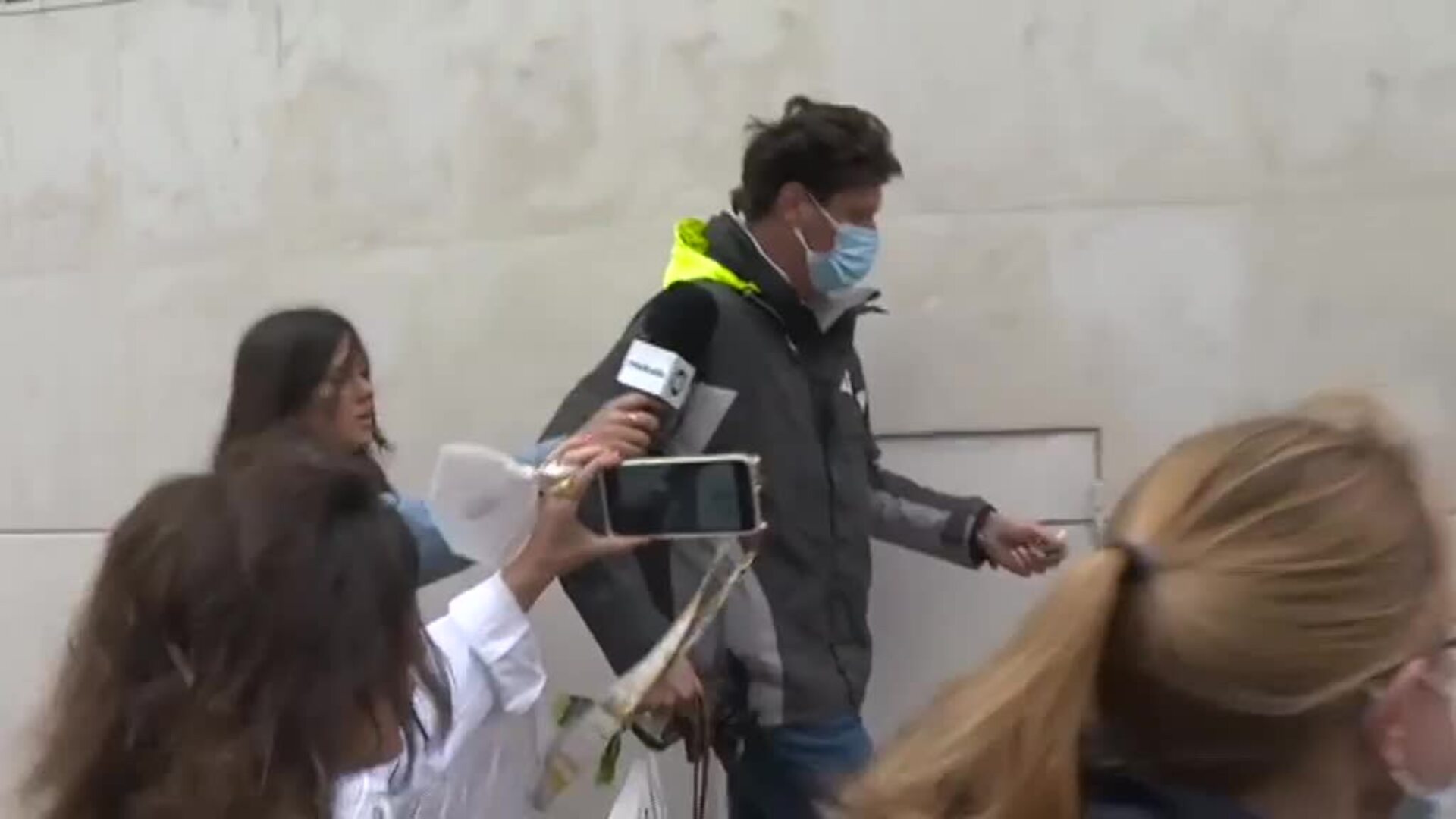 Luis Medina da un portazo a la prensa tras el embargo de sus bienes por el juez