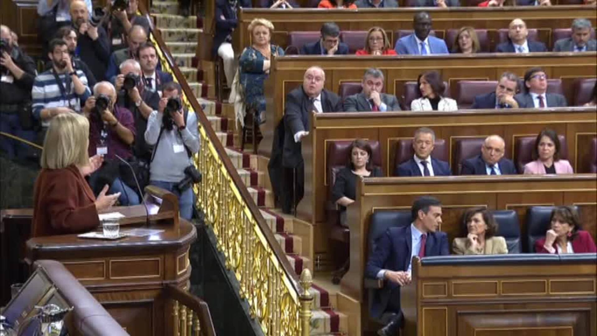 Ana Oramas pide &quot;dignidad&quot; a sus señorías para recuperar la tolerancia en la Cámara