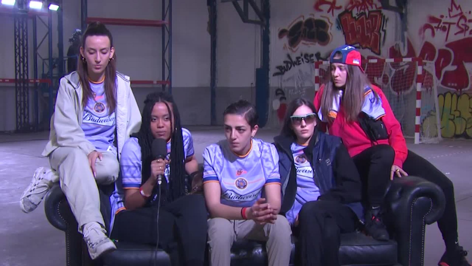 Israel B y su equipo ganan el torneo de fútbol callejero Hot Spot Live