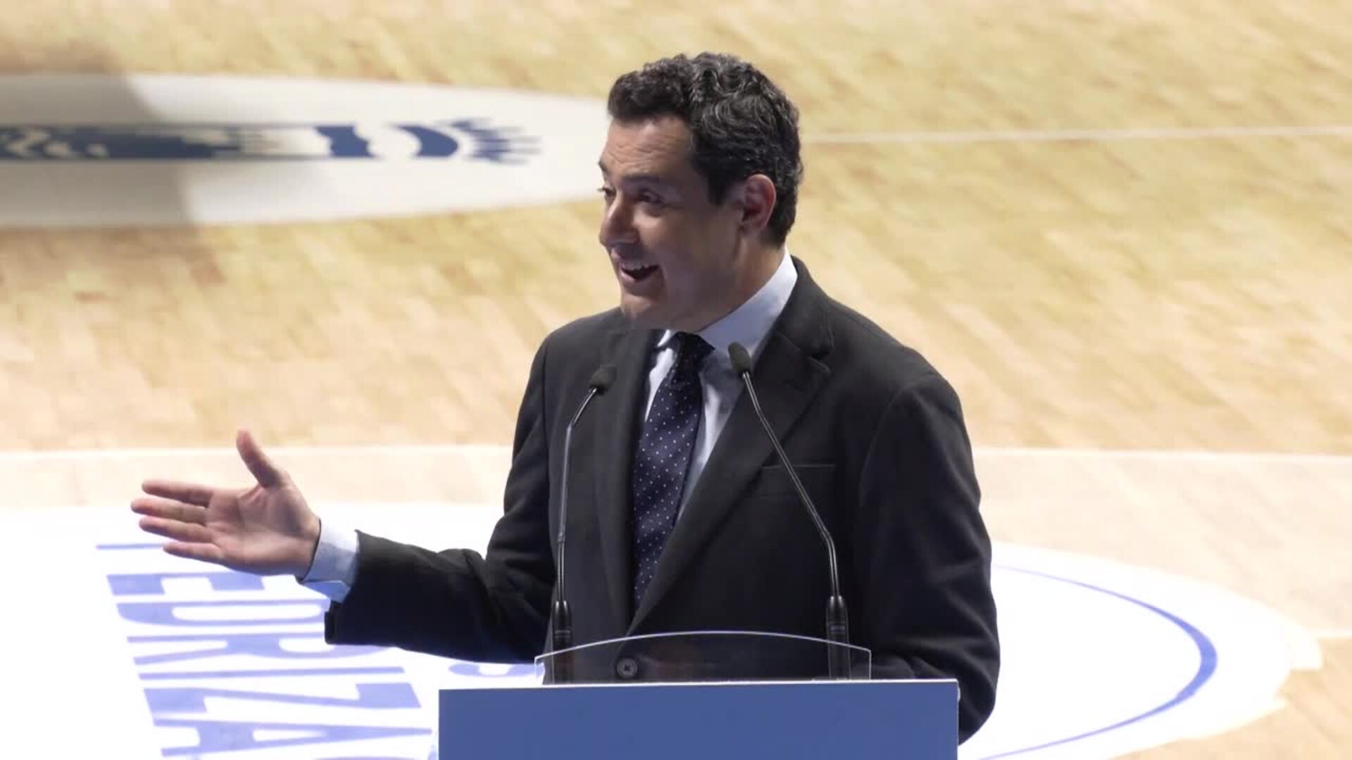 Moreno destaca la gestión y motivación &quot;digna de elogio&quot; de Imbroda