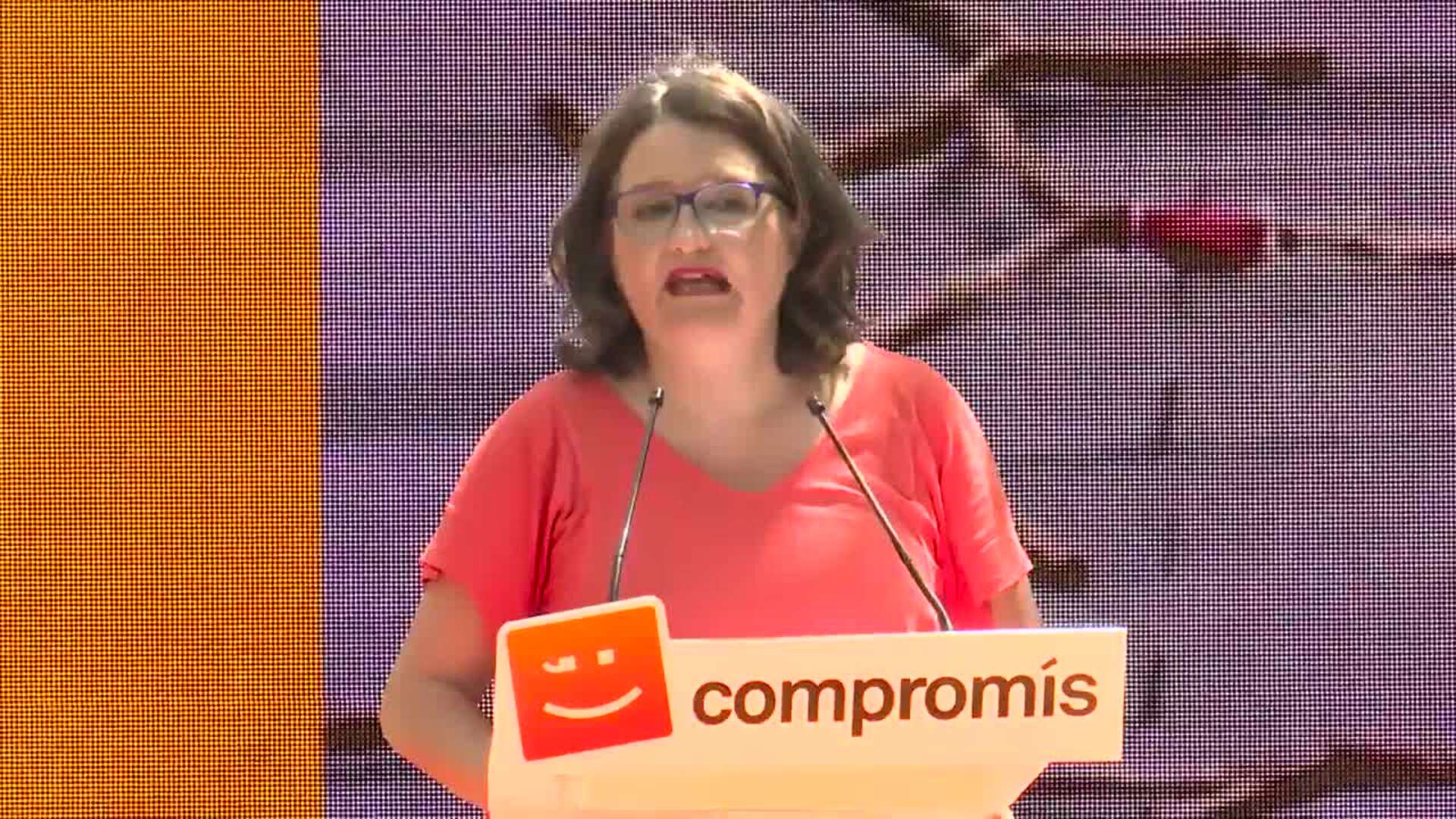 Mónica Oltra defiende sus &quot;valores&quot; y &quot;honestidad&quot;