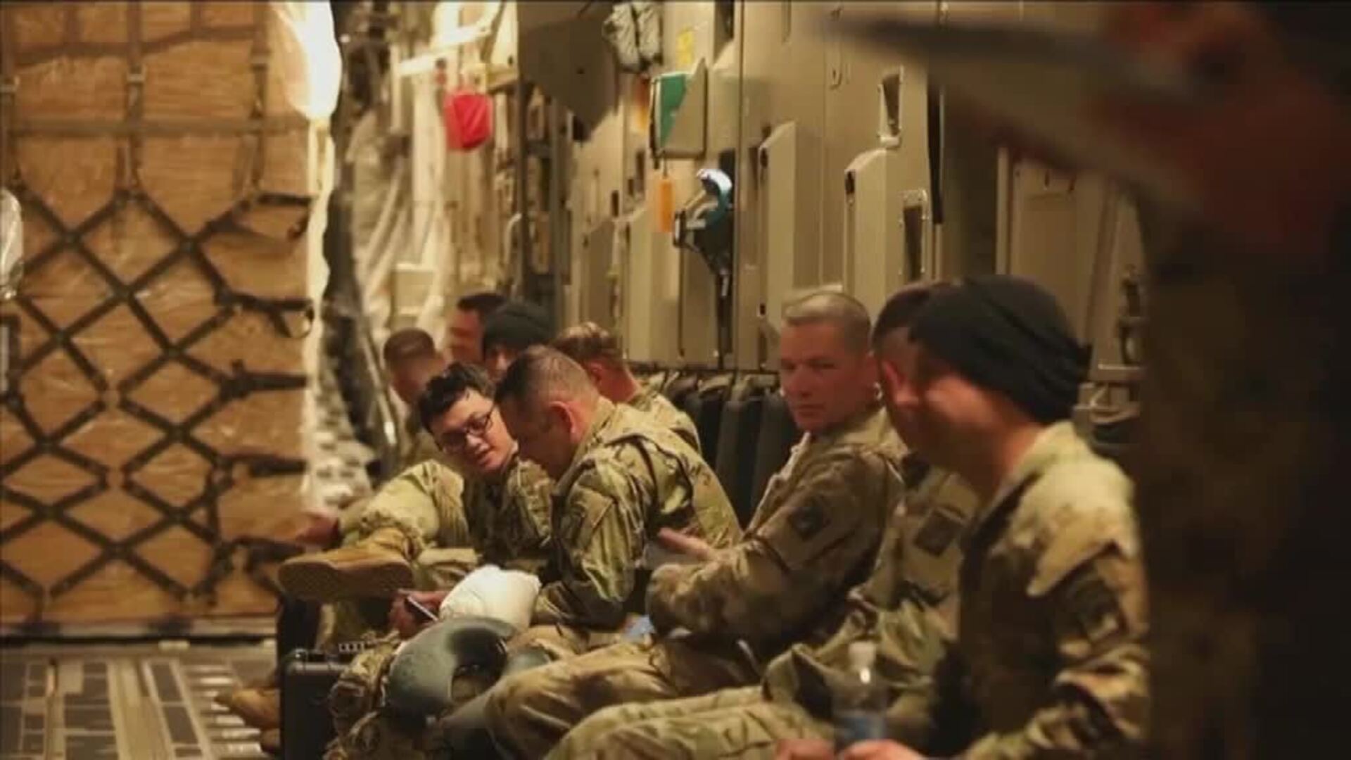 Miles de ucranianos exigen a Putin el fin de la agresión en las calles de Járkov