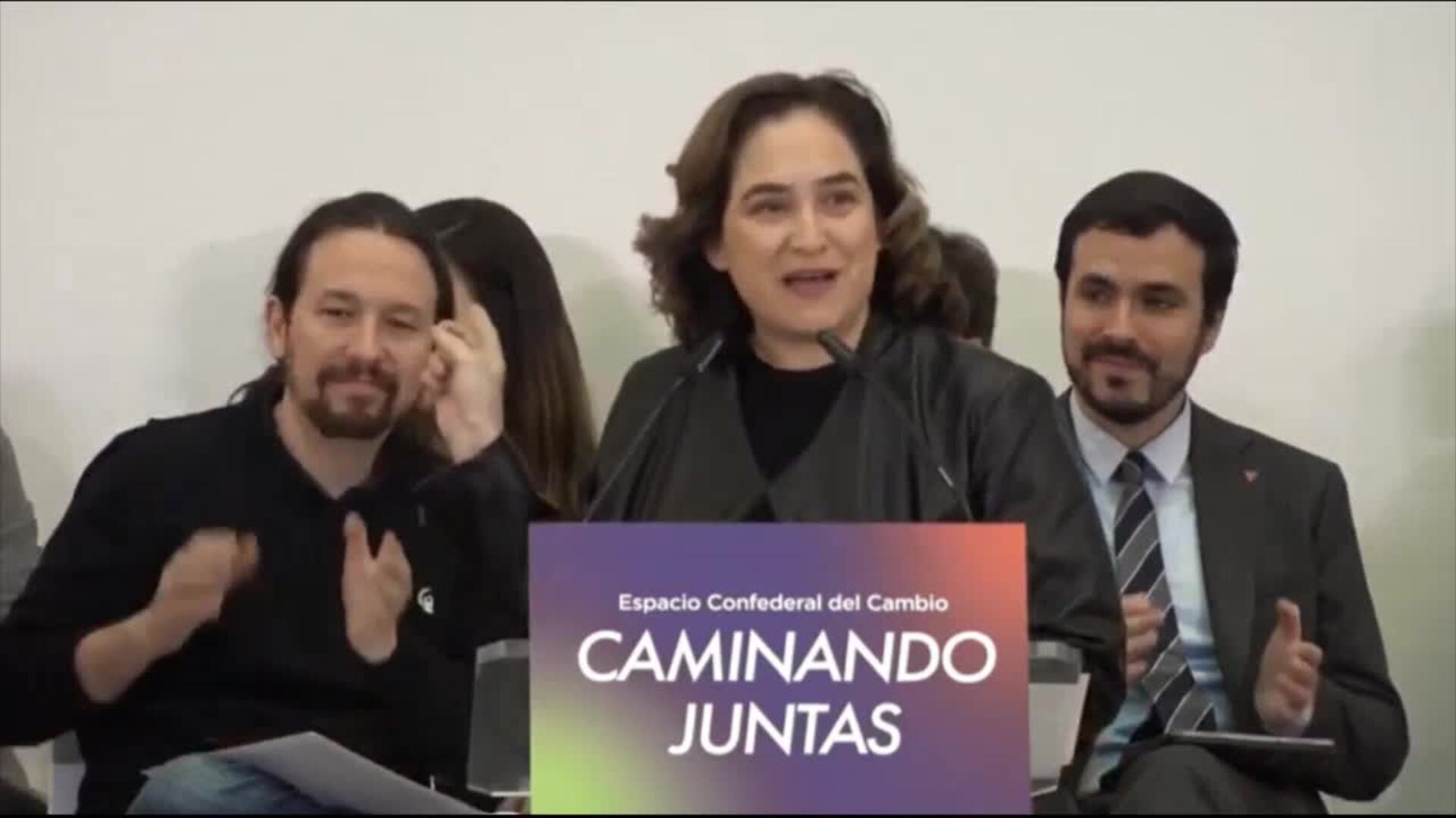 Colau reivindica a Albiach como candidata a la Generalitat