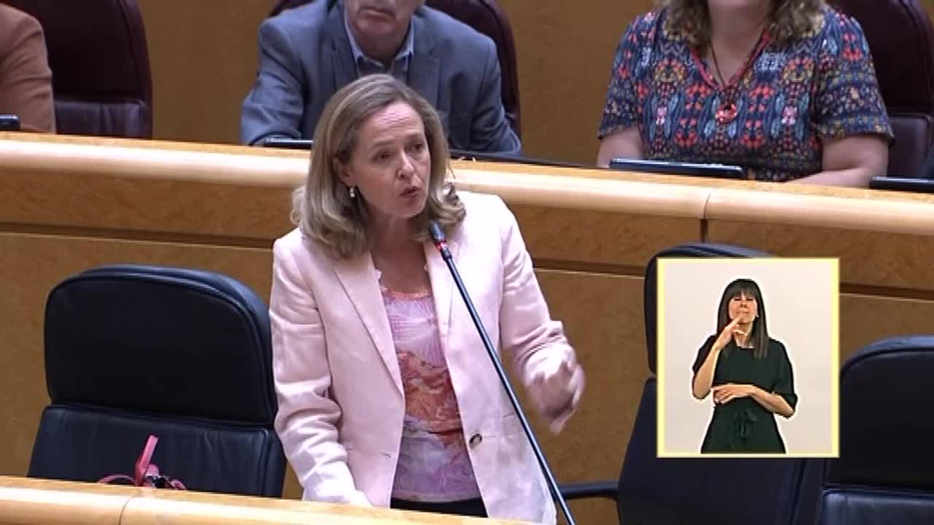 Calviño dice que la subida de tipos no es competencia del Gobierno