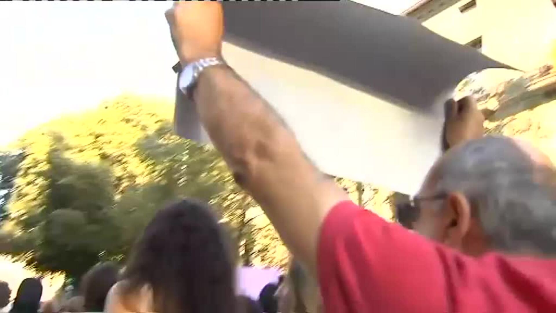 Vecinos de Manresa salen a la calle en repulsa de las últimas agresiones sexuales ocurridas en la localidad