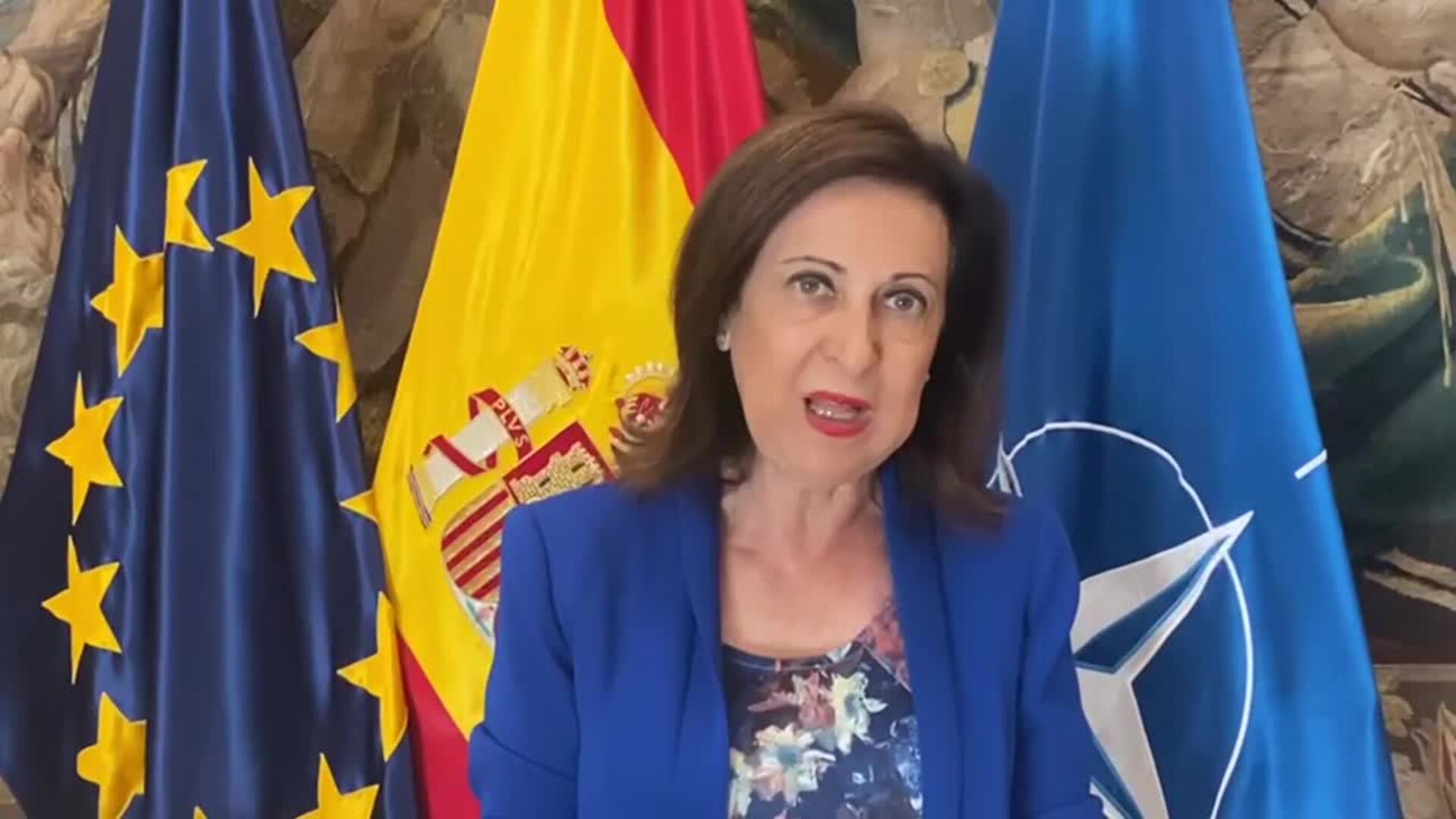 Robles reprocha al PP que cuestione la misión en Afganistán