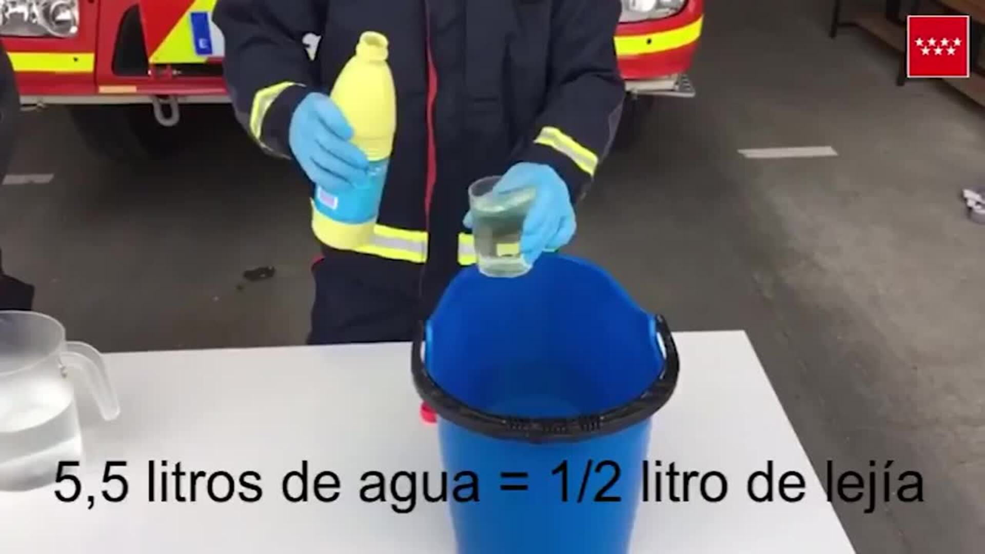 Bomberos dan consejos para desinfectar la casa con seguridad