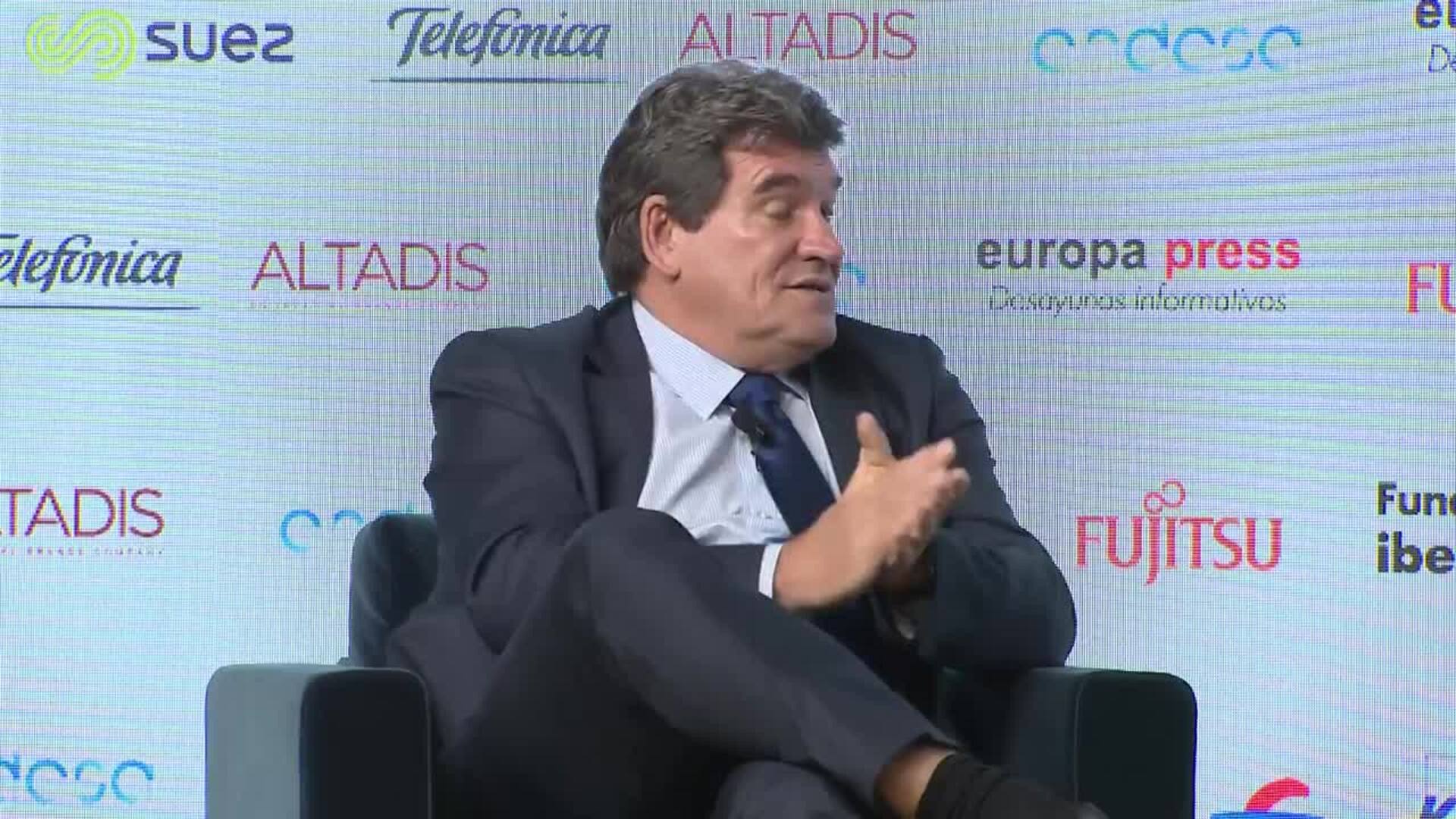 Escrivá avisa de que las previsiones de Bruselas están &quot;desfasadas&quot;