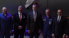 El rey Felipe VI visita el centro tecnológico de la Agencia Espacial Europea