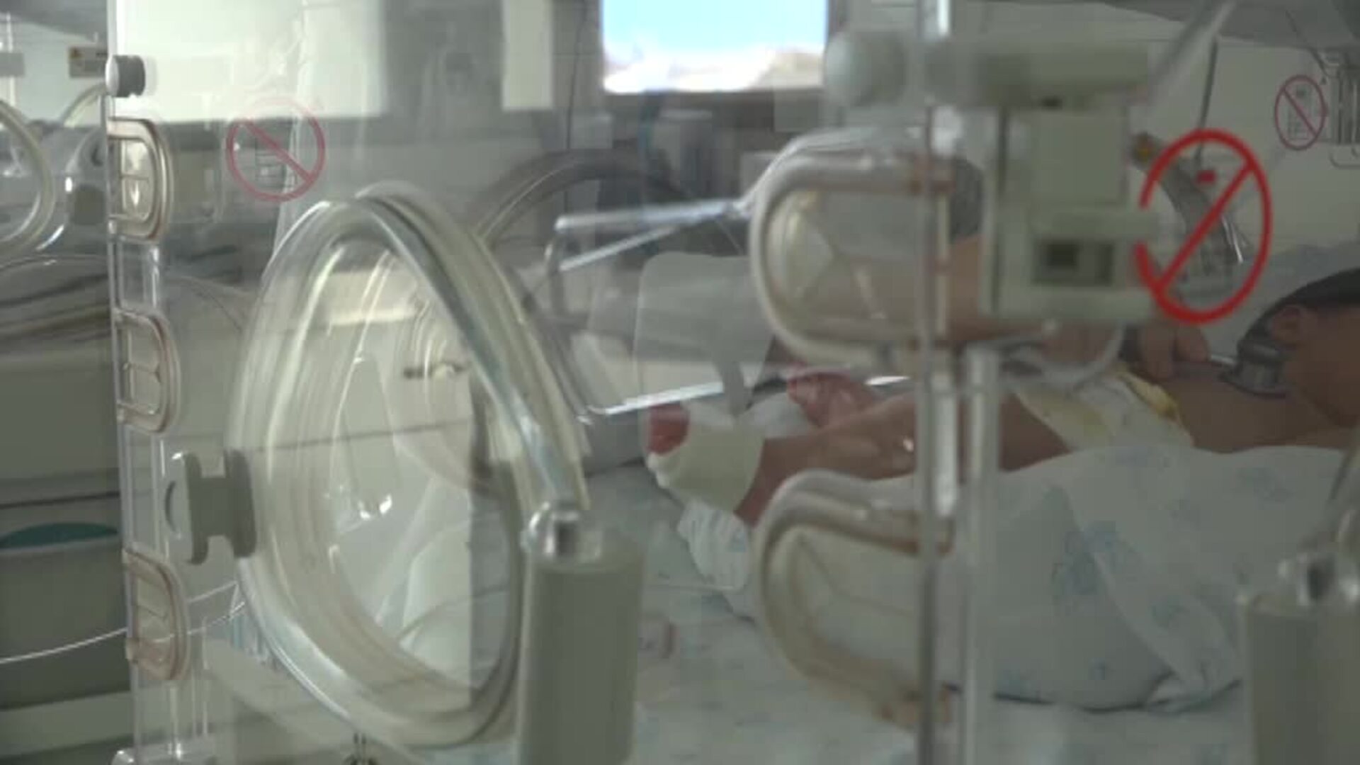 Un hospital valenciano investiga cómo afecta la COVID-19 a las embarazadas