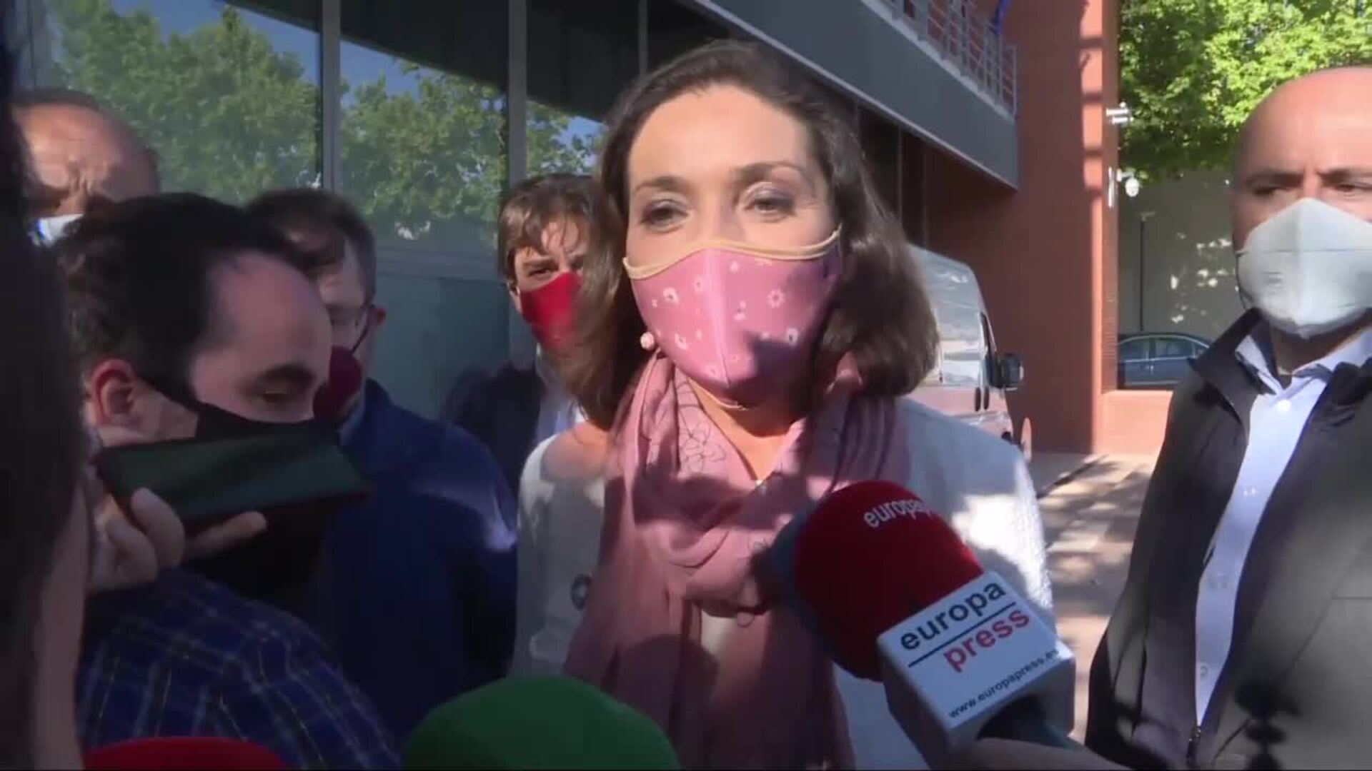 Maroto pide a los ciudadanos acudir a las urnas porque &quot;la democracia está amenazada&quot;