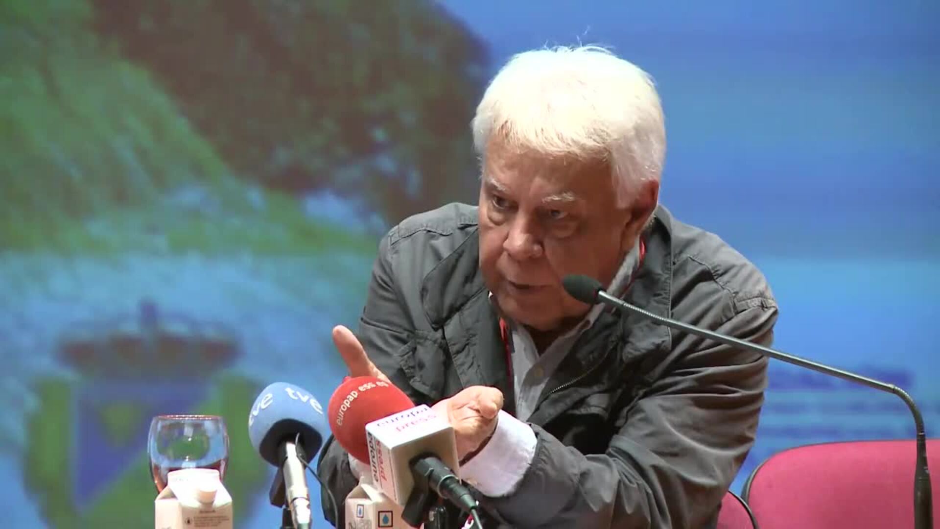 González dice tener &quot;esperanza&quot; en que no se repitan elecciones