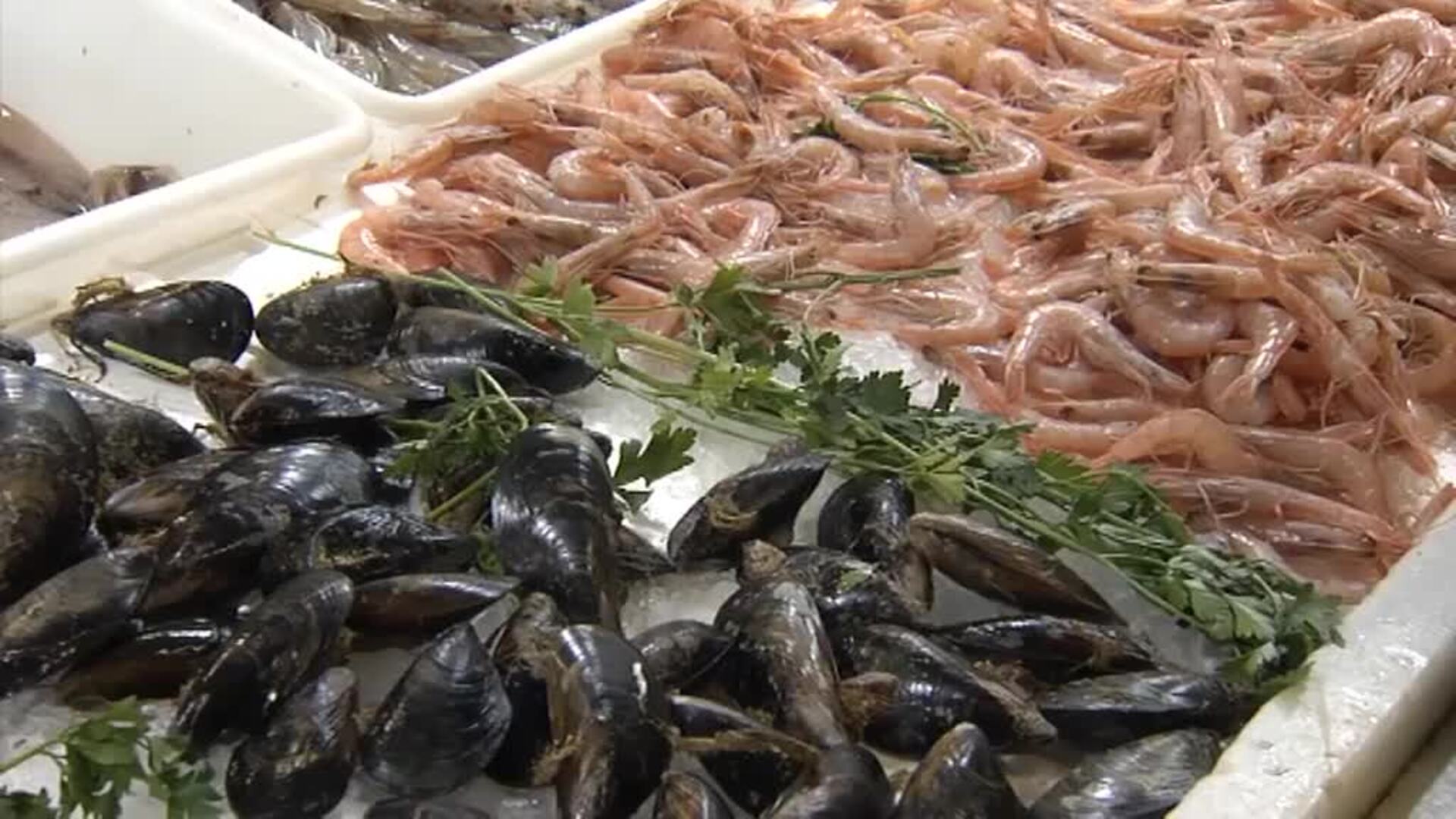 La falta de pescado se empieza a notar en los mercados