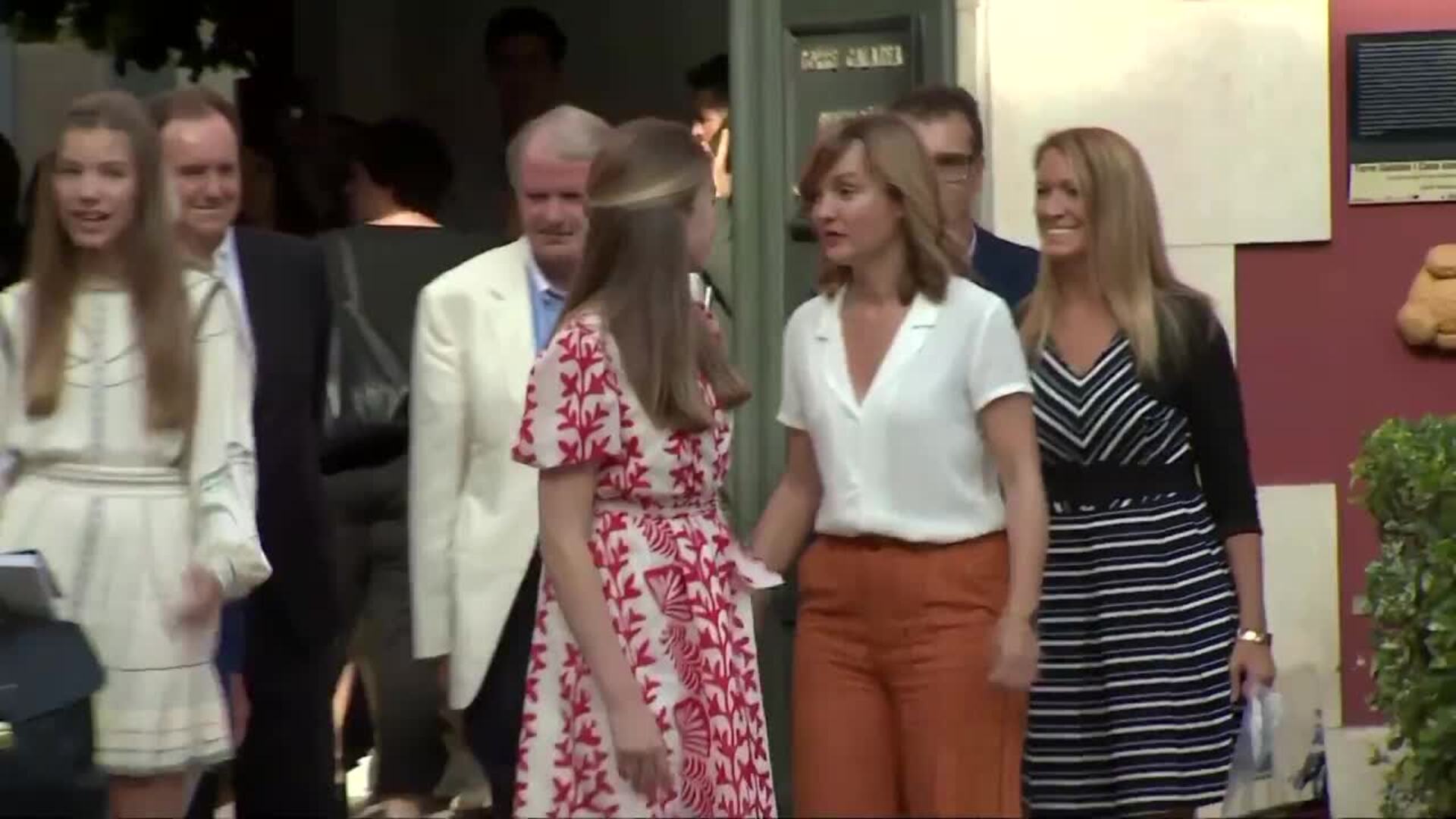 La princesa Leonor y la infanta Sofía acaban su primera visita oficial a Girona