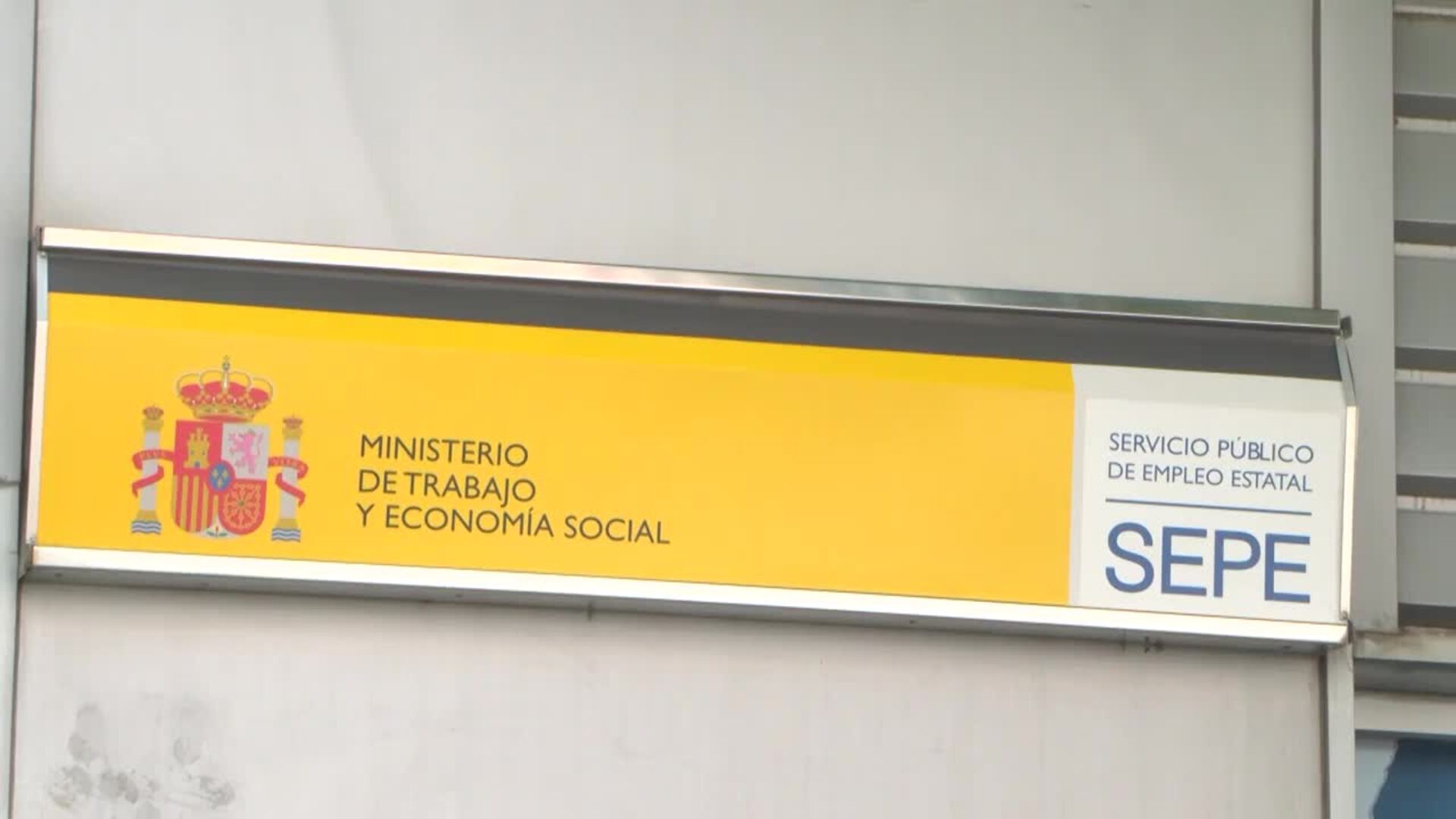 CEOE propone una subida del SMI del 1,5% para 2026, hasta 1.202 euros al mes