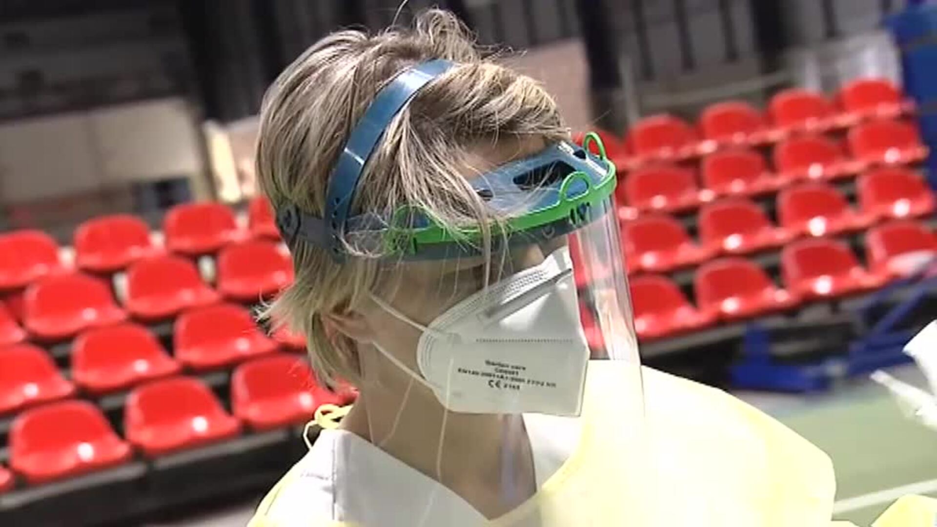 España sigue estable en muertes por covid con 27 y los hospitalizados suben a 7.955