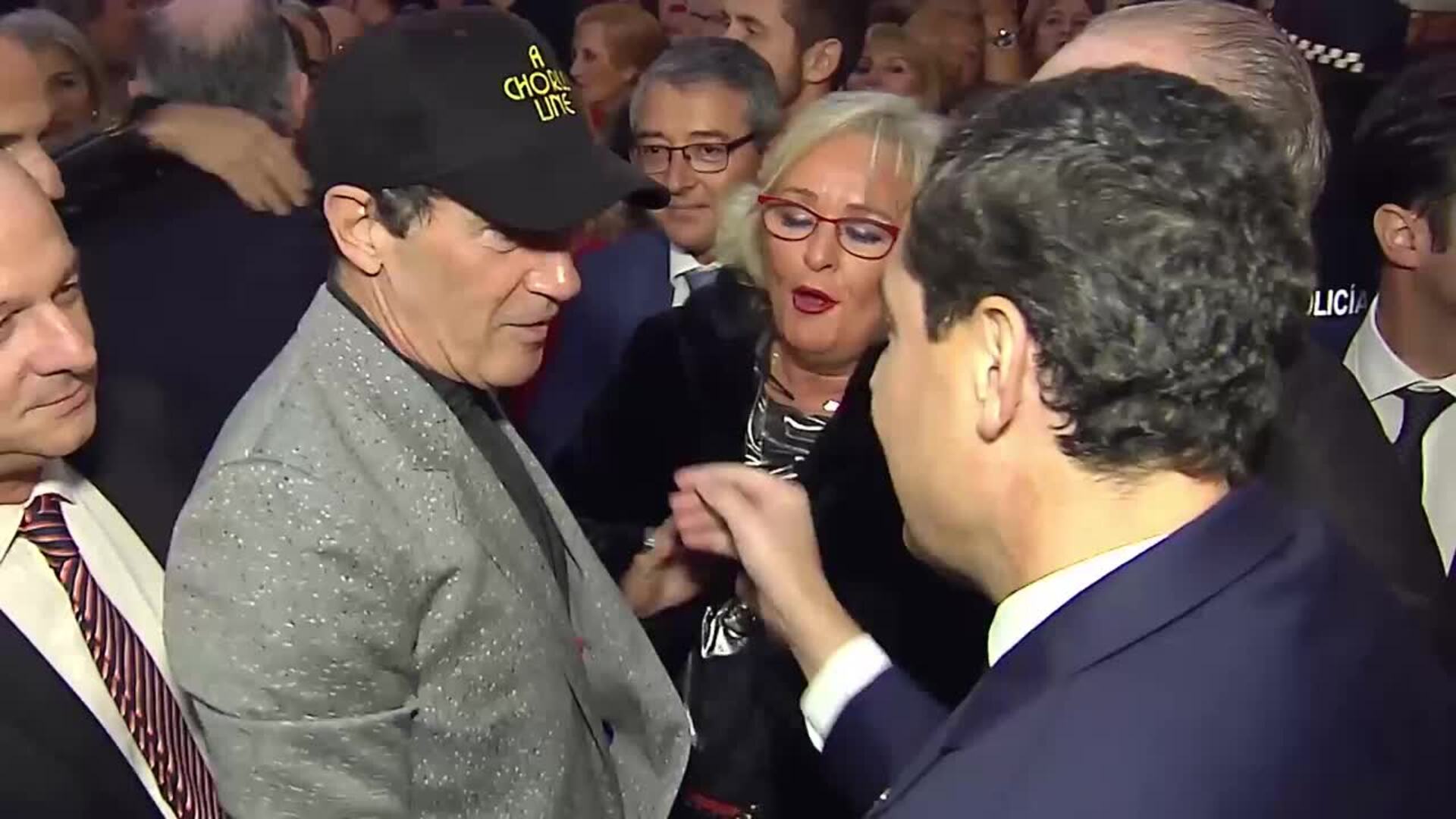 Moreno y Banderas inauguran el alumbrado navideño de Málaga