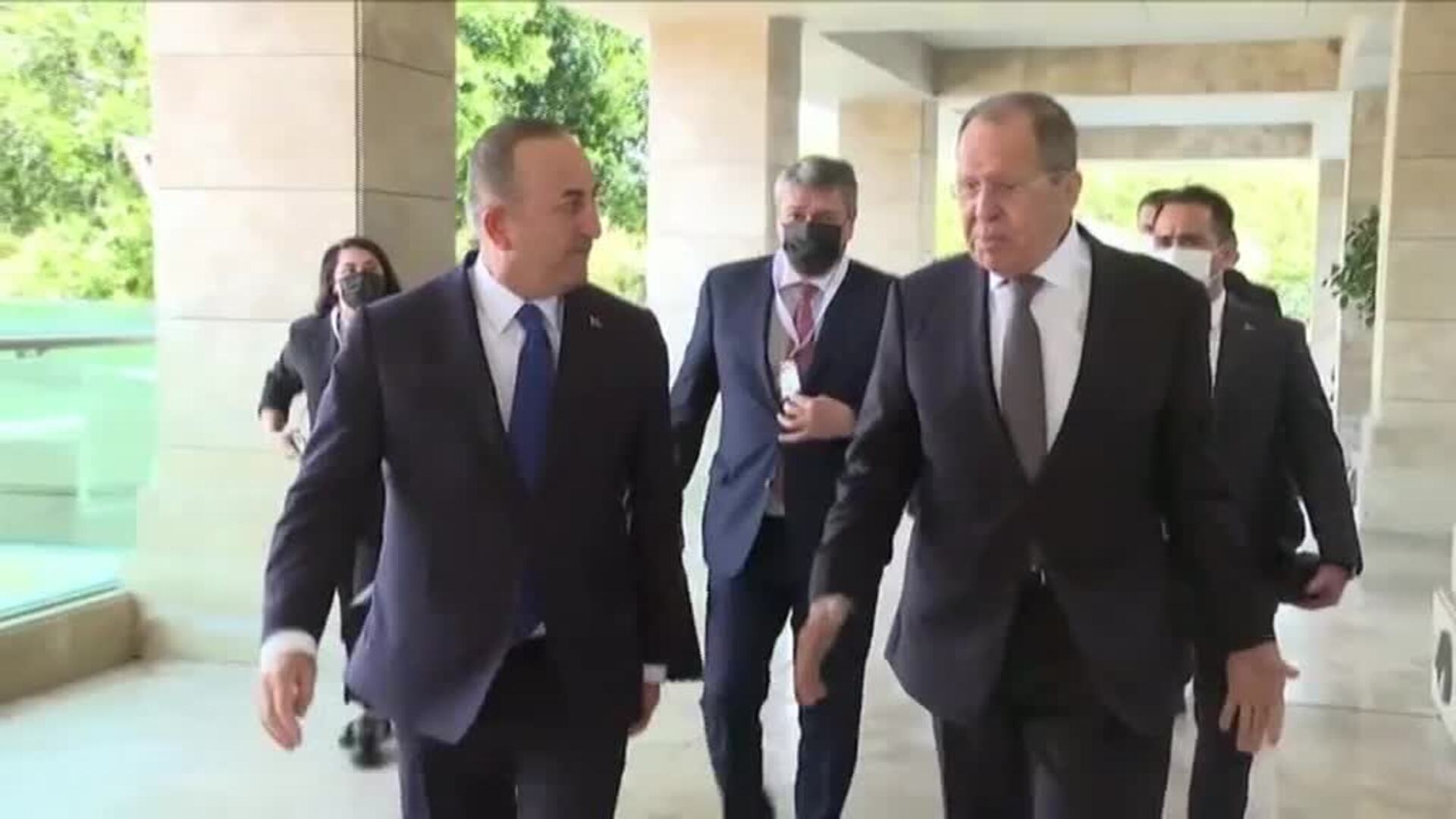 Rusia y Ucrania contemplan por primera vez declarar un alto el fuego