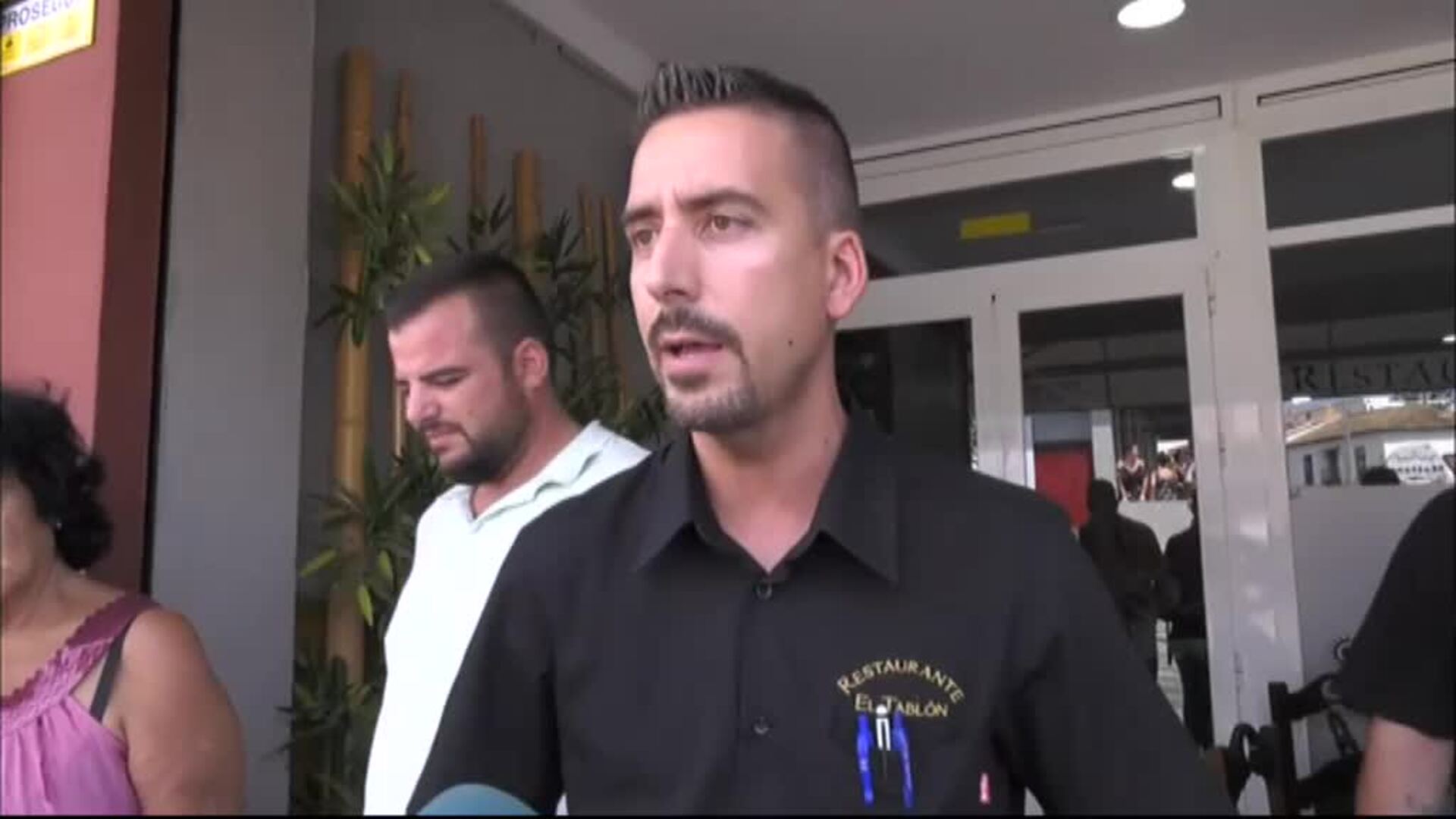 Un hombre mata a tiros a su madre en plena calle