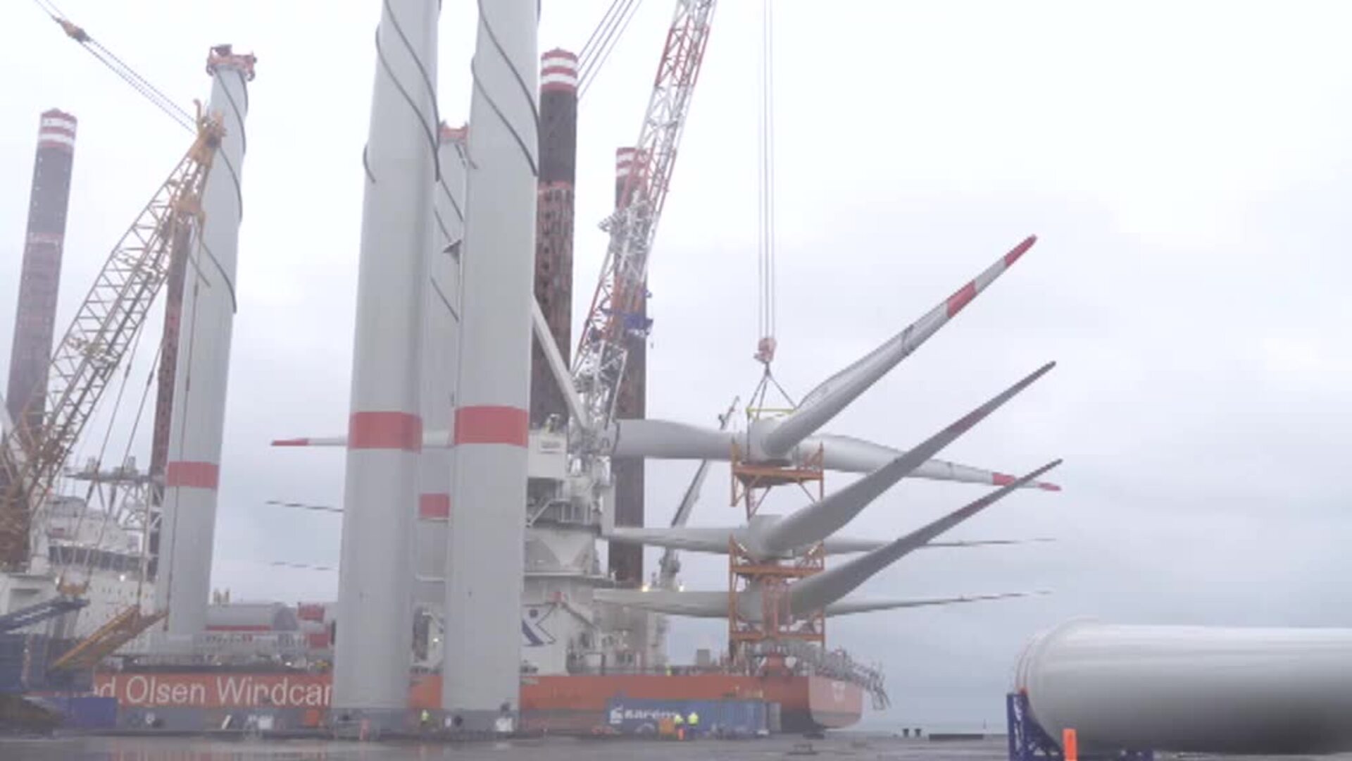 El Gobierno promete 800 mil nuevos empleos en 3 años