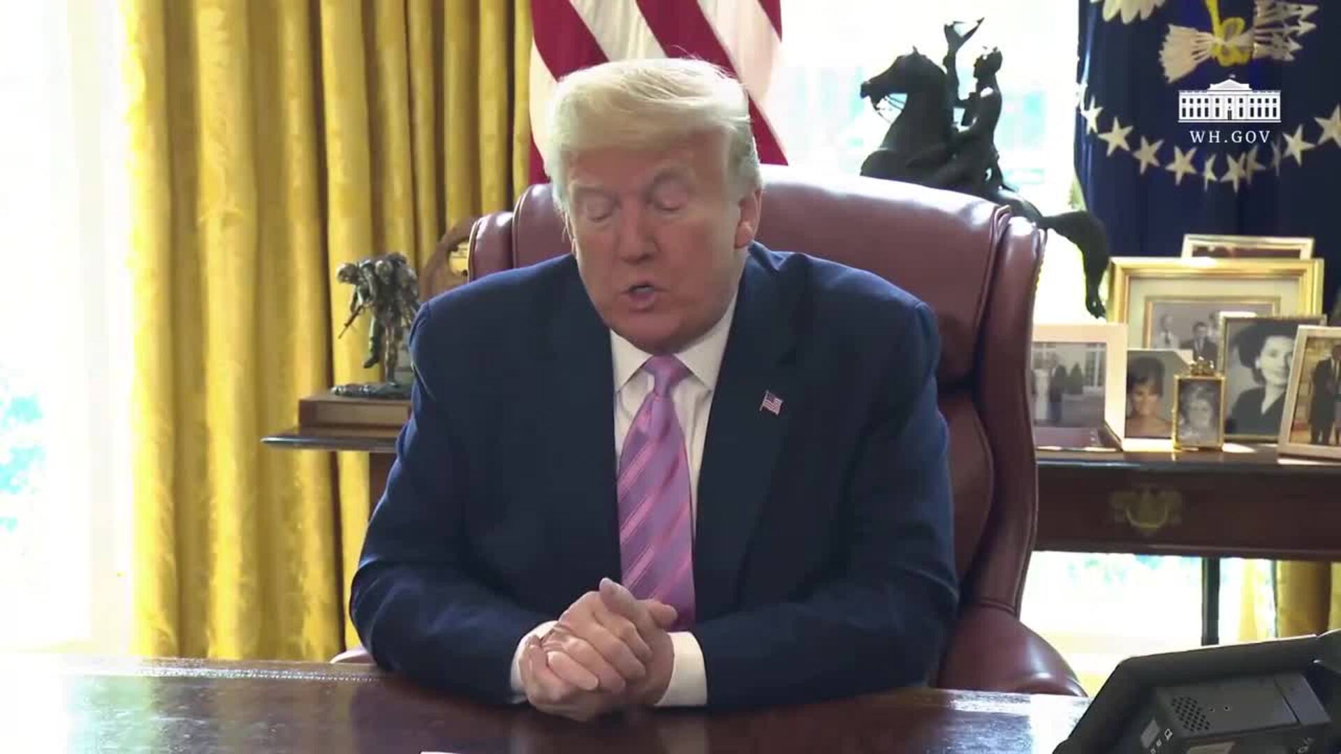 Trump suspende &quot;temporalmente&quot; la inmigración a EEUU