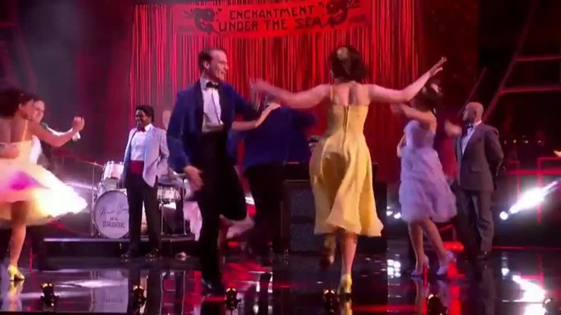 El musical Cabaret triunfa en los premios del teatro británico