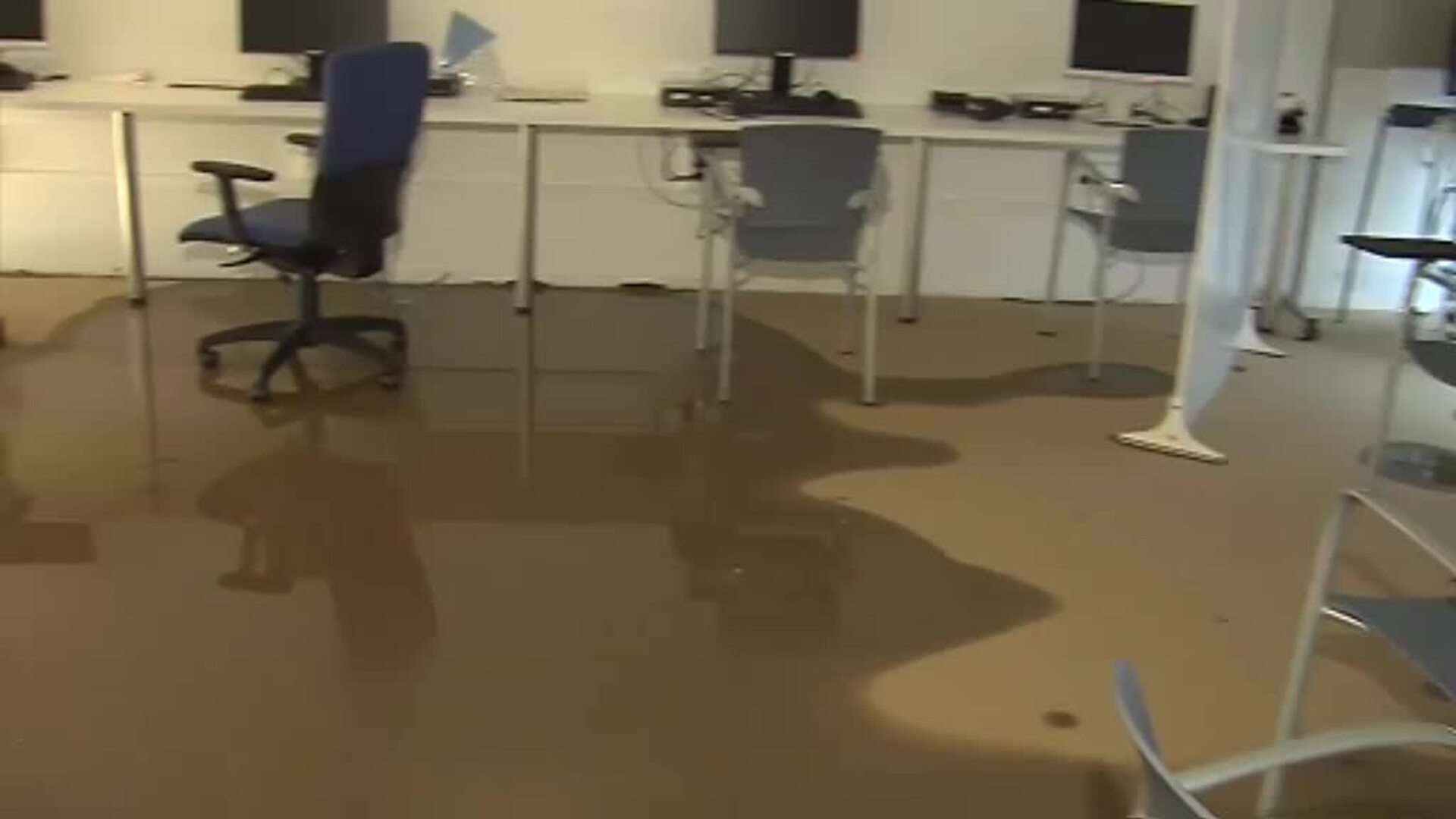 La dana inunda el centro de salud de Salt en Gerona