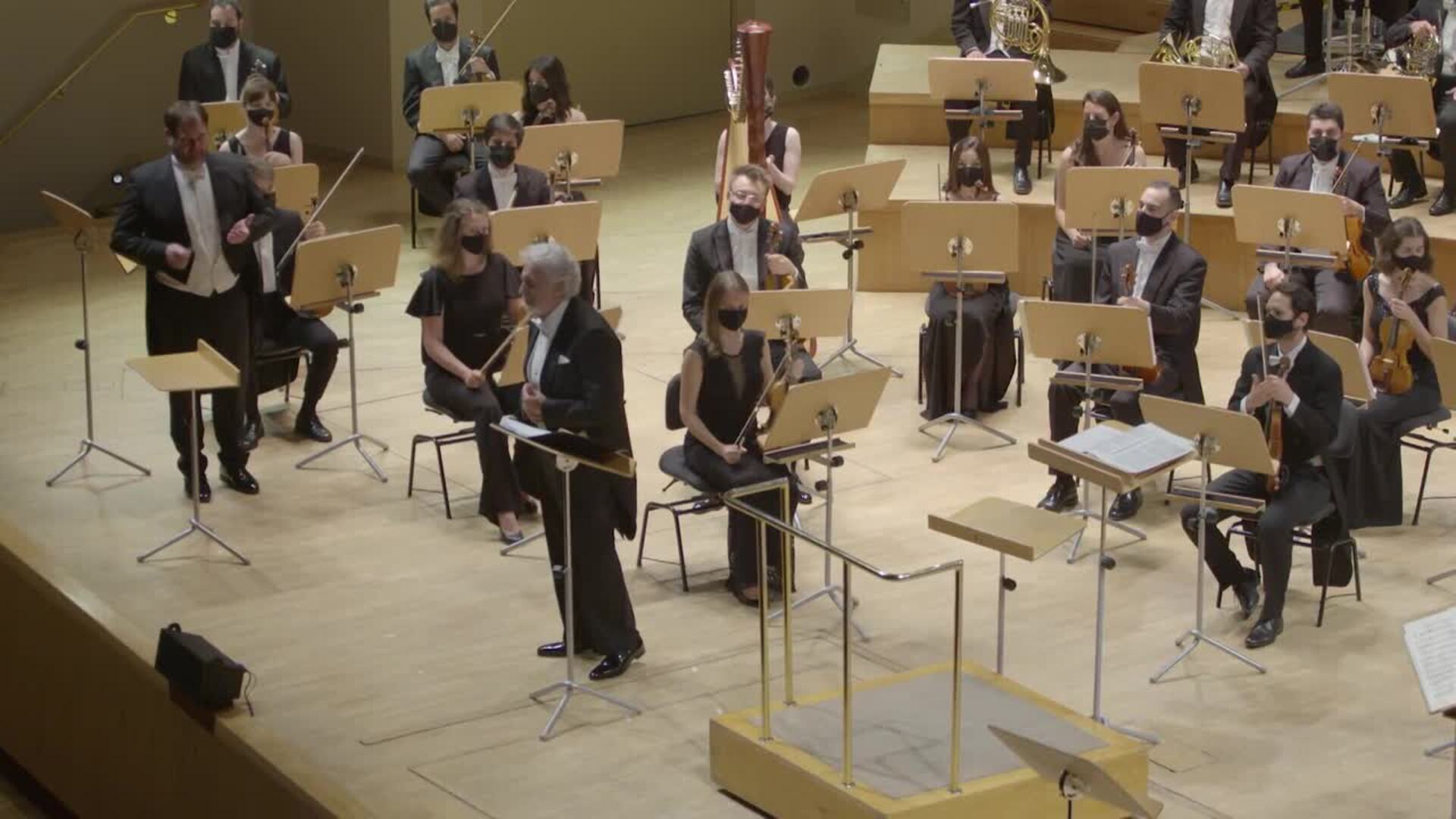 Aplausos para Plácido Domingo en su vuelta a España