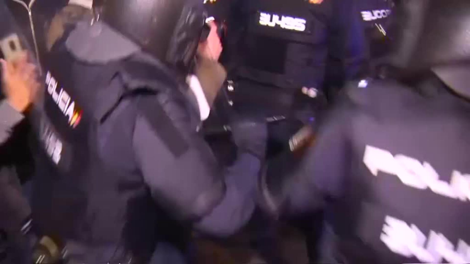 Tercera noche de disturbios por el encarcelamiento de Pablo Hasél