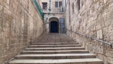 Tiendas cerradas y pocos peregrinos durante la Semana Santa en la Ciudad Vieja de Jerusalén