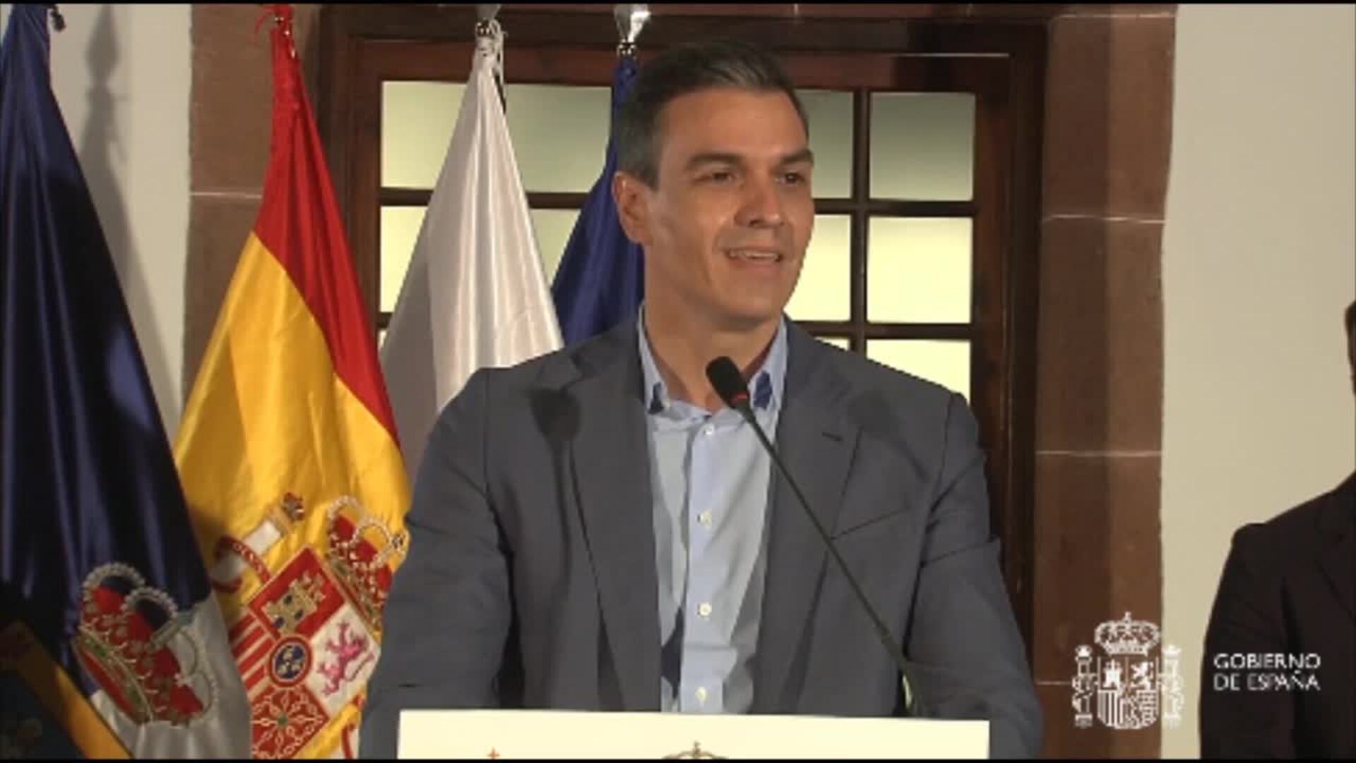 Sánchez garantiza &quot;unidad &quot; y ayudas para &quot;relanzar&quot; La Palma tras el volcán
