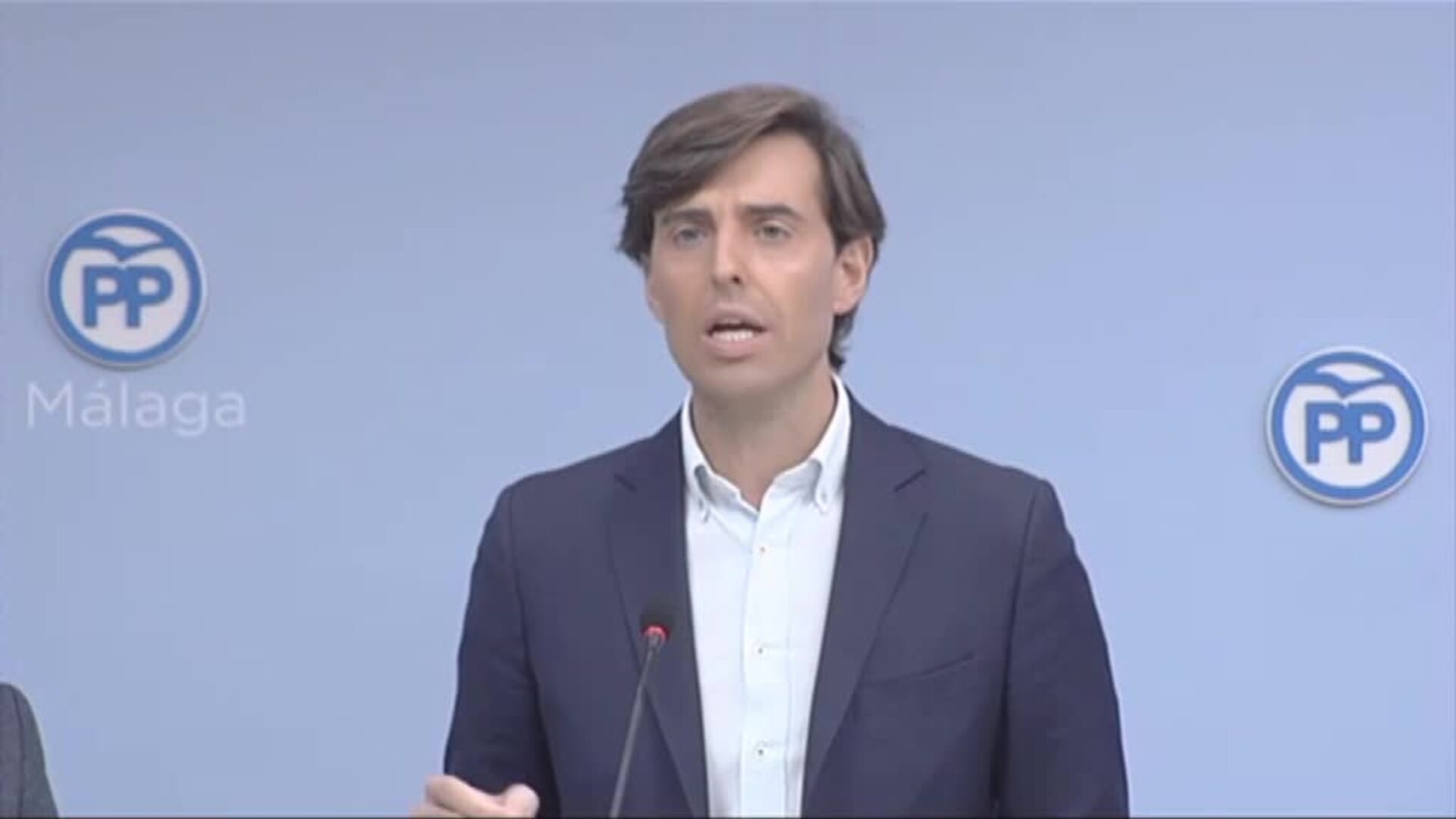 Sánchez busca la aprobación de su militancia mientras busca más apoyos