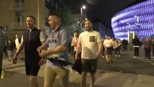 Salida de aficionados tras finalizar el encuentro Tottenham-Manchester United