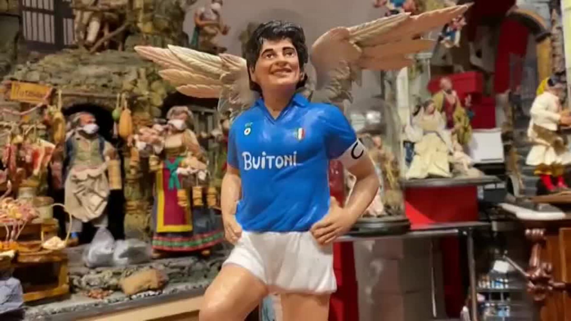 Convierten a Maradona en una figura del belén de Navidad
