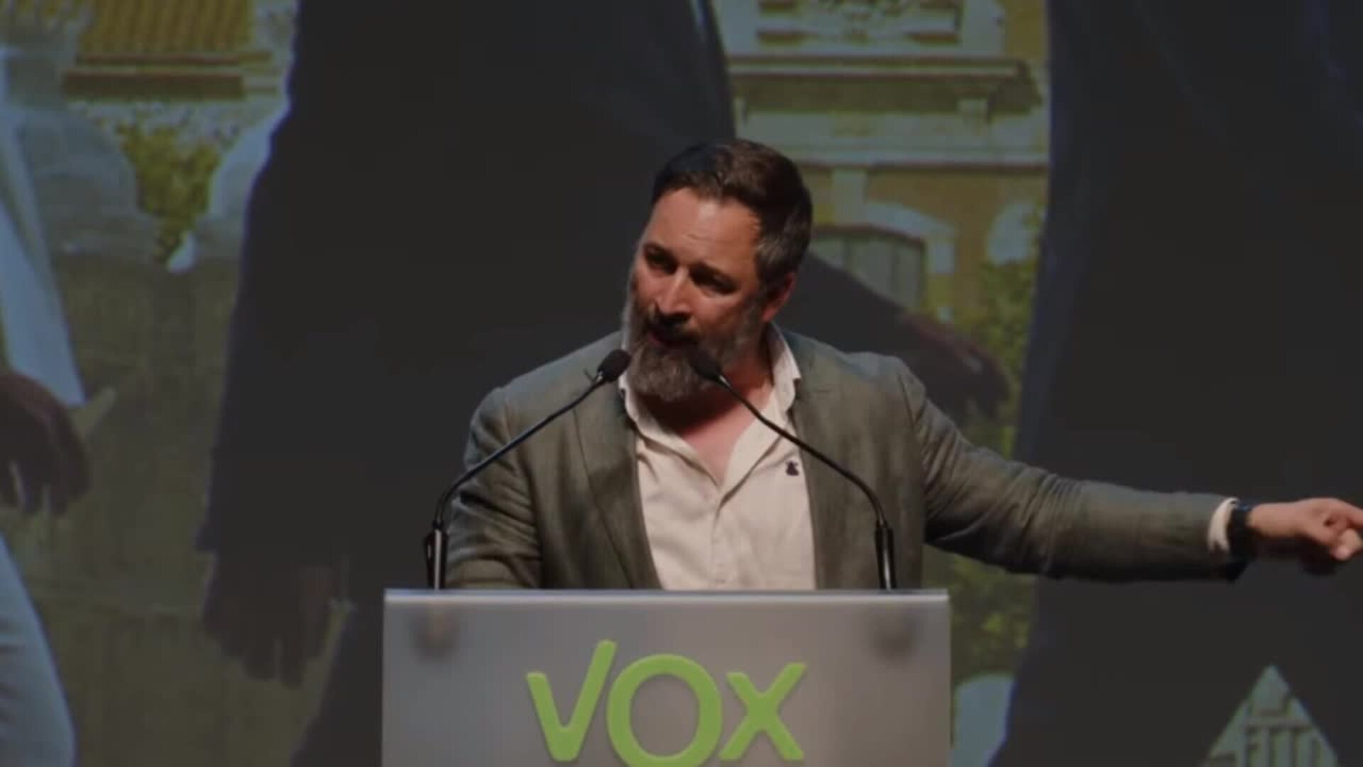 Abascal defiende una querella contra el Govern y un 155 &quot;permanente&quot; en Cataluña