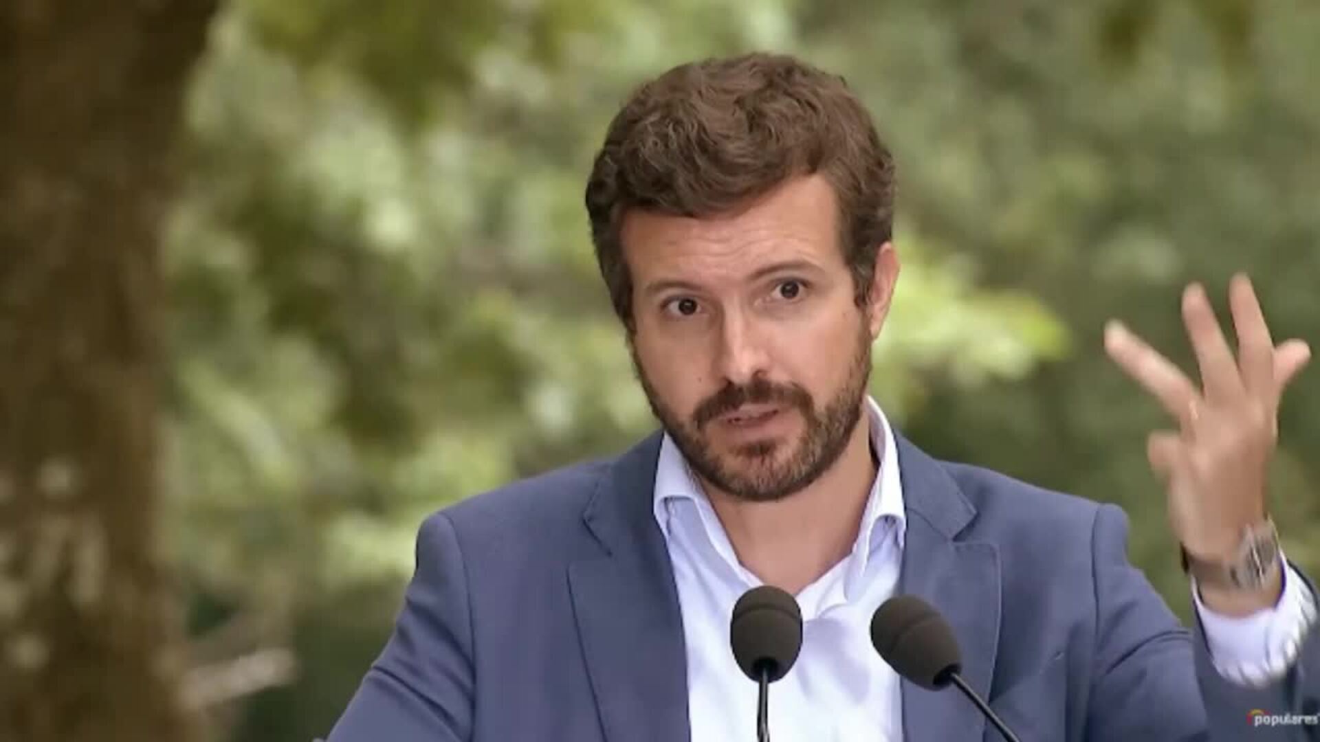 Casado promete &quot;darle la vuelta a España como a un calcetín&quot;