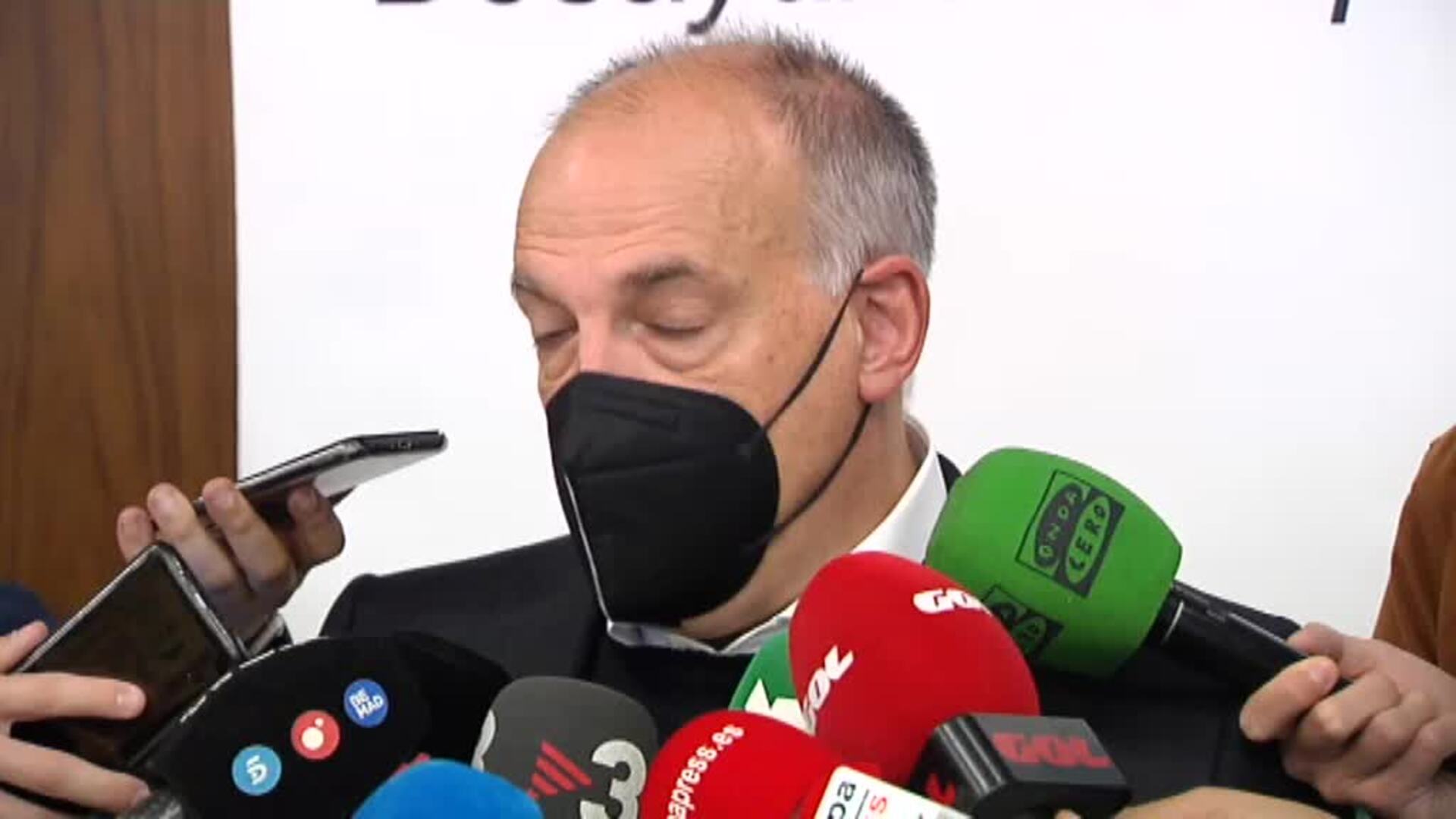 Tebas: &quot;Con Florentino hace meses que no hablo y a Joan Laporta ya le expliqué que estaban en un error&quot;