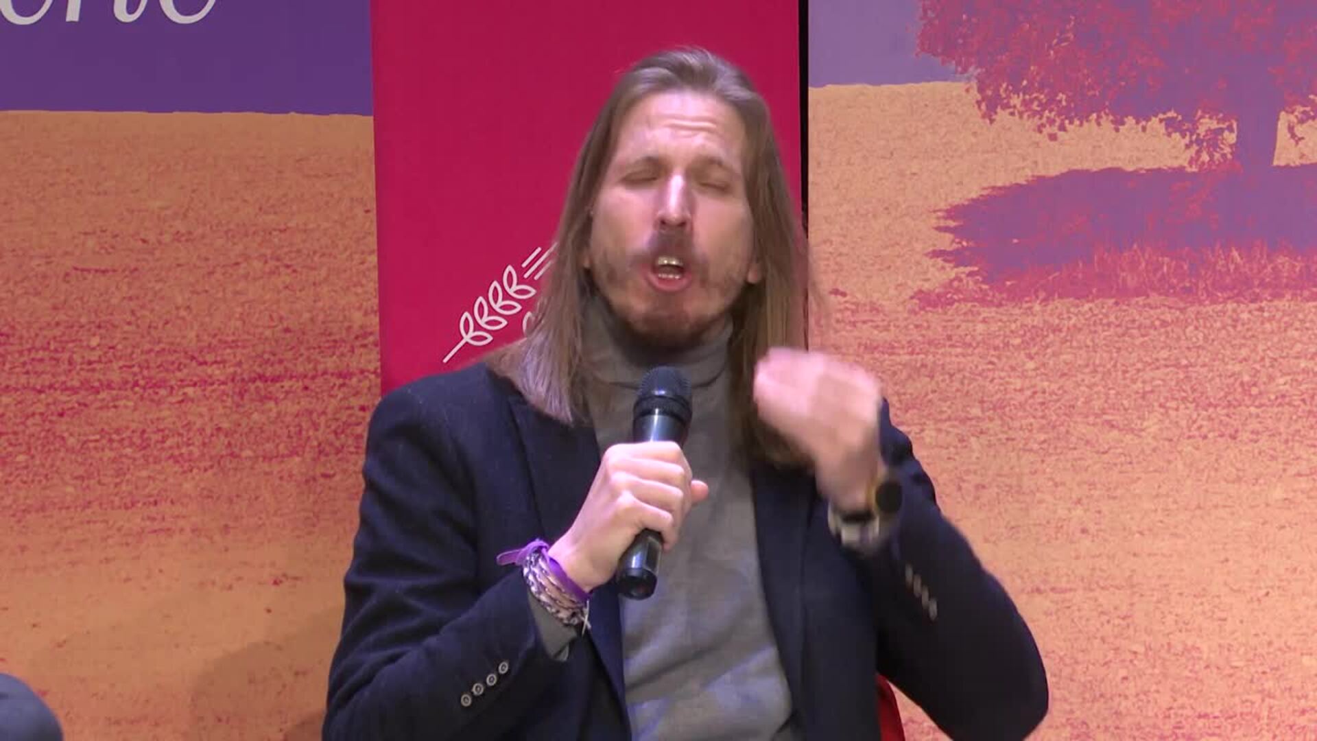 Pablo Fernández reconoce que UP no &quot;debe nada a nadie&quot;