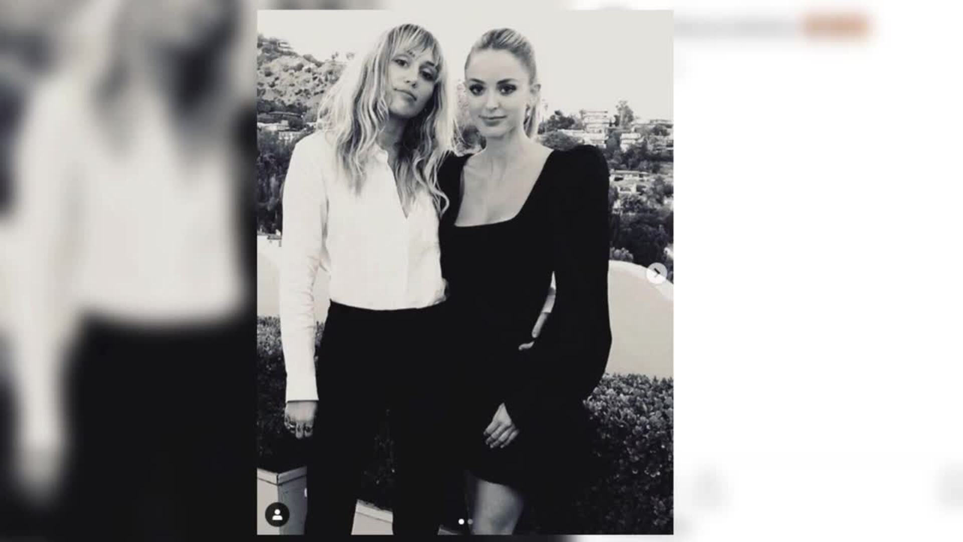 Miley Cyrus celebra el cumpleaños de Kaitlyn Carter