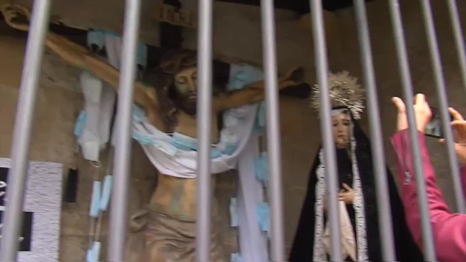 El Cristo del Buen Viaje, en Pontevedra, rinde homenaje a las víctimas de la pandemia