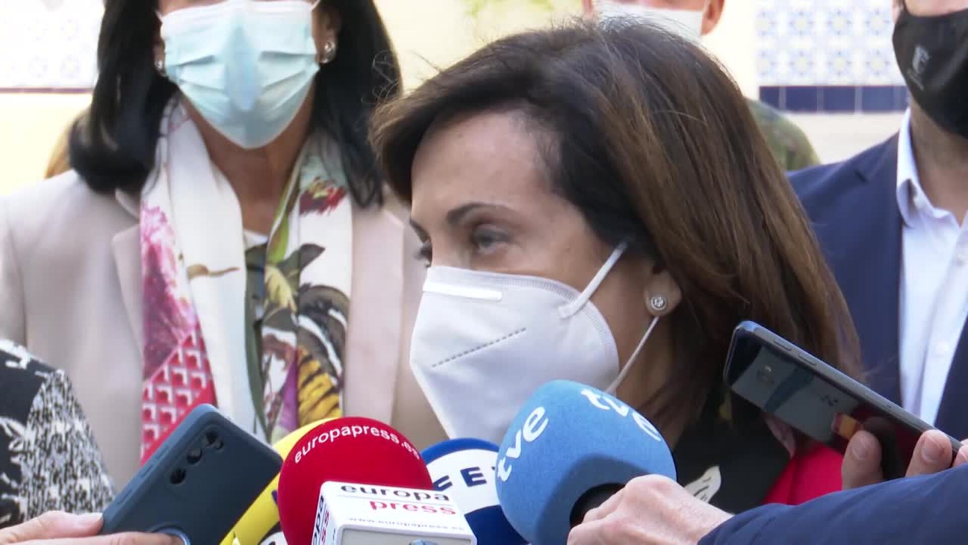 Robles anuncia la llegada de un barco para trasladar agricultores en La Palma