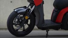 Llega al mercado la primera moto scooter eléctrica de Seat