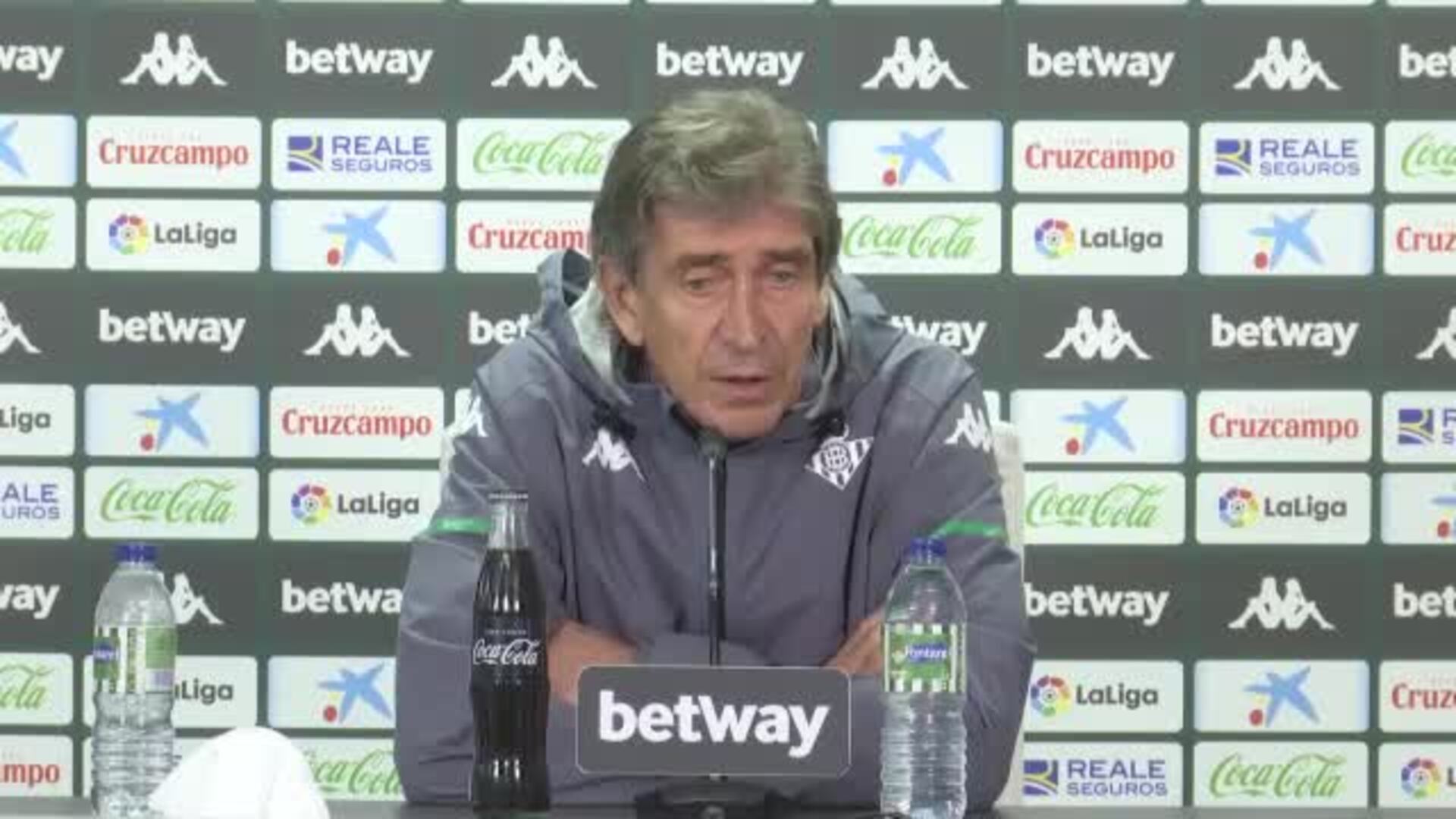 Pellegrini se queja sobre las faltas sobre Fekir