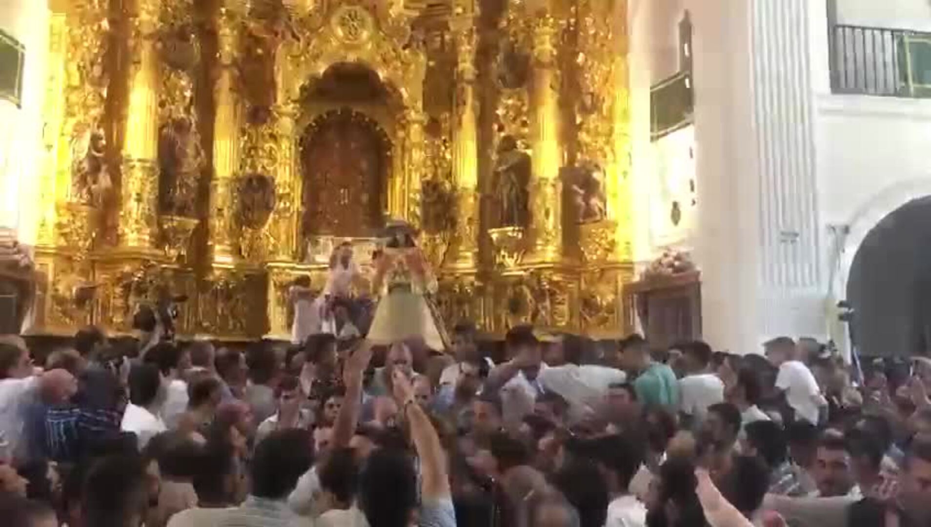 Salida de la Virgen del Rocío