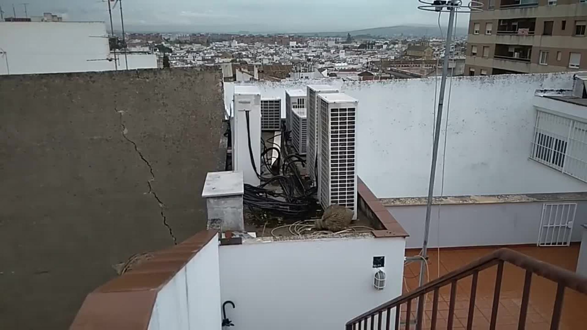 Vecinos de María Cristina temen otro derrumbe