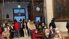 Viernes de Dolores | La Virgen recibe las oraciones de Córdoba en su viernes grande