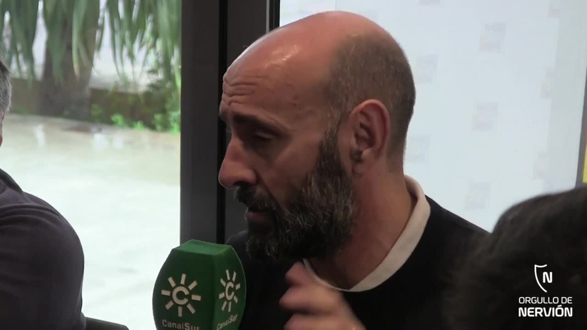 Monchi asegura que no puede decir que ficha para ganar la liga