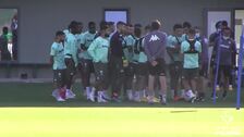 Guardado, uno más con el grupo en la preparación del Getafe - Betis