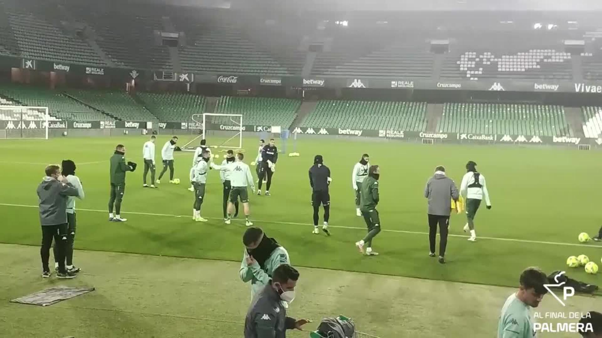 Sergio Canales se ejercita con normalidad con sus compañeros y entrará en la lista de convocados para el Levante-Betis